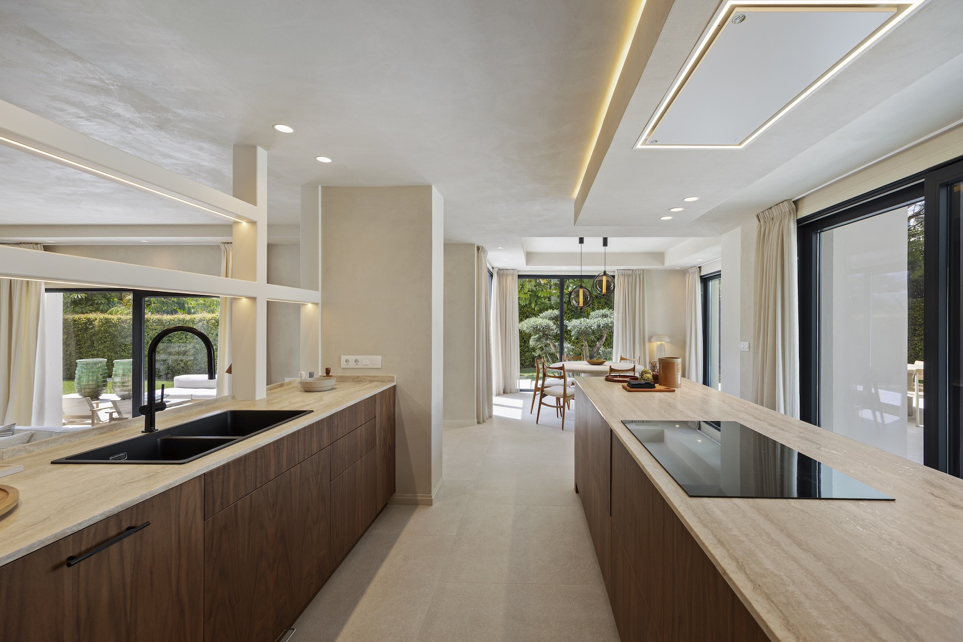  Image of Villa - 4 Bedrooms - 4 Bathrooms for sale in Malaga-Benahavis-Spain, Image 20