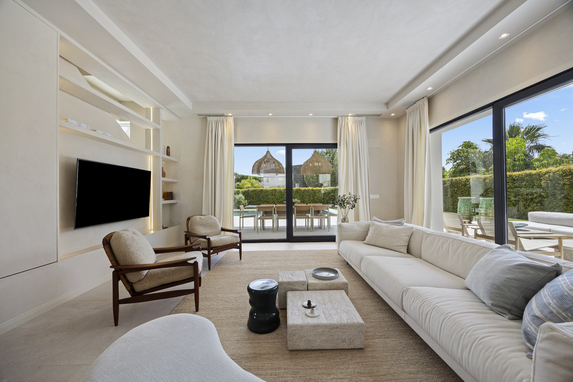  Image of Villa - 4 Bedrooms - 4 Bathrooms for sale in Malaga-Benahavis-Spain, Image 7