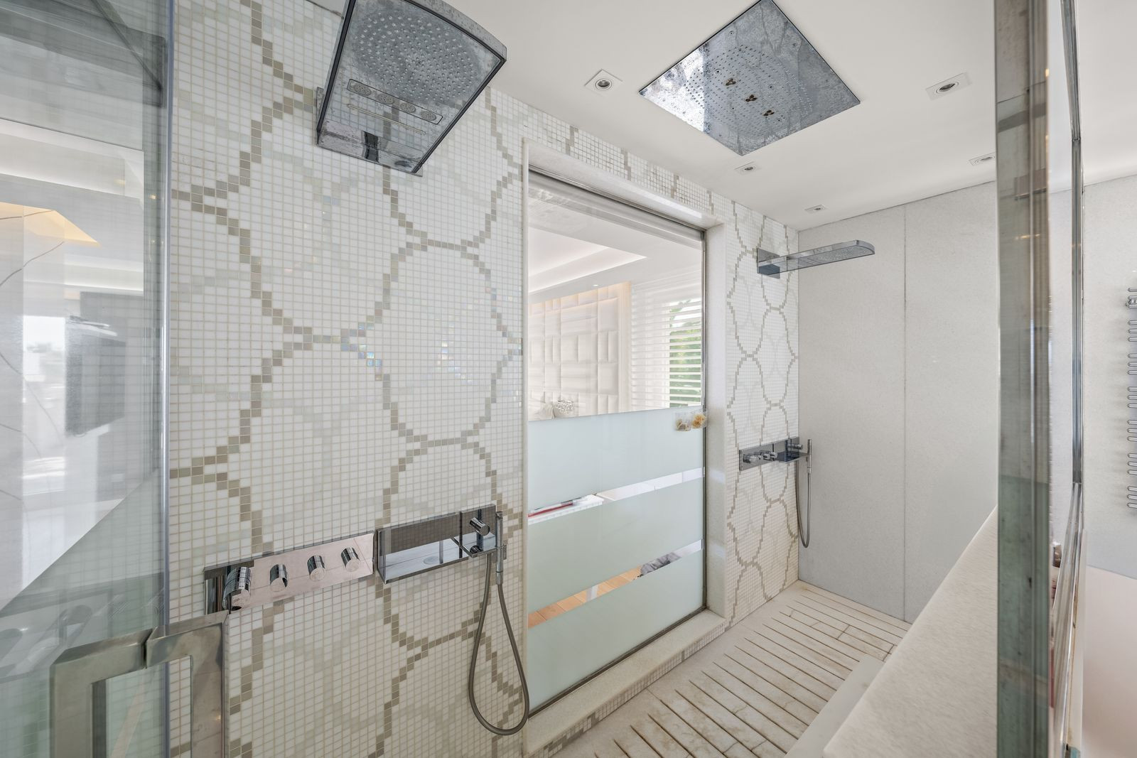  Image of Villa - 7 Bedrooms - 5 Bathrooms for sale in Malaga-Marbella-Spain, Image 22