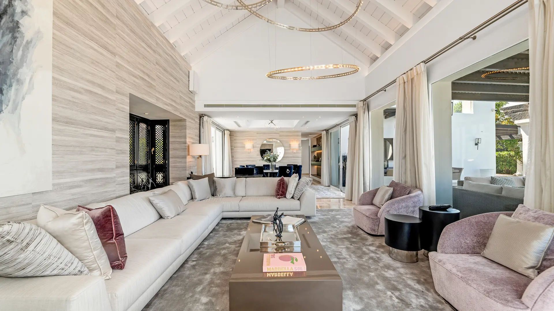  Image of Villa - 4 Bedrooms - 5 Bathrooms for sale in Malaga-Benahavis-Spain, Image 9