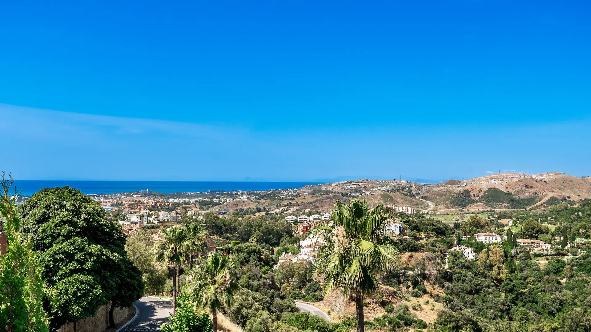  Image of Villa - 4 Bedrooms - 5 Bathrooms for sale in Malaga-Benahavis-Spain, Image 21