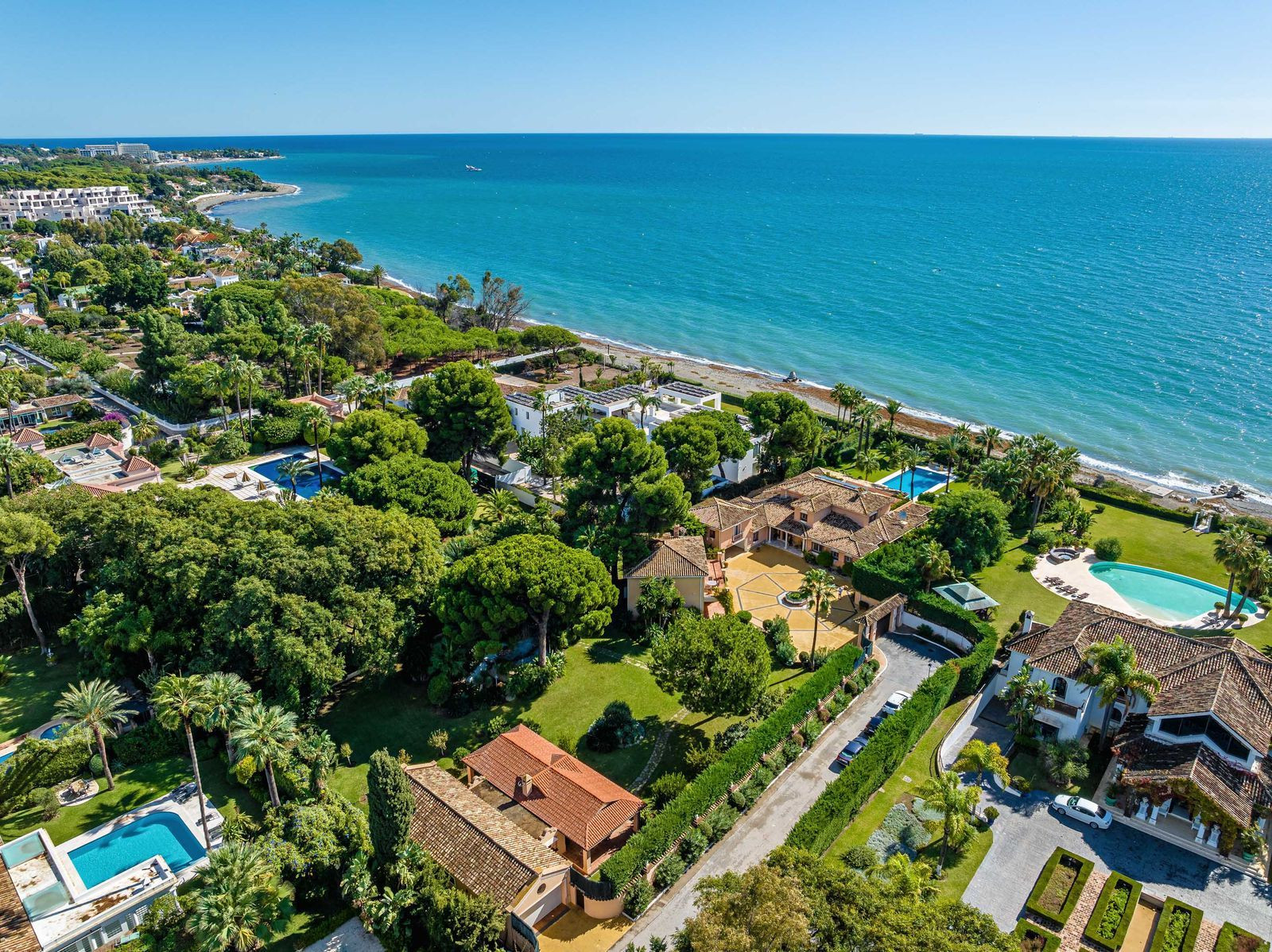  Image of Villa - 9 Bedrooms - 9 Bathrooms for sale in Malaga-Estepona-Spain, Image 57