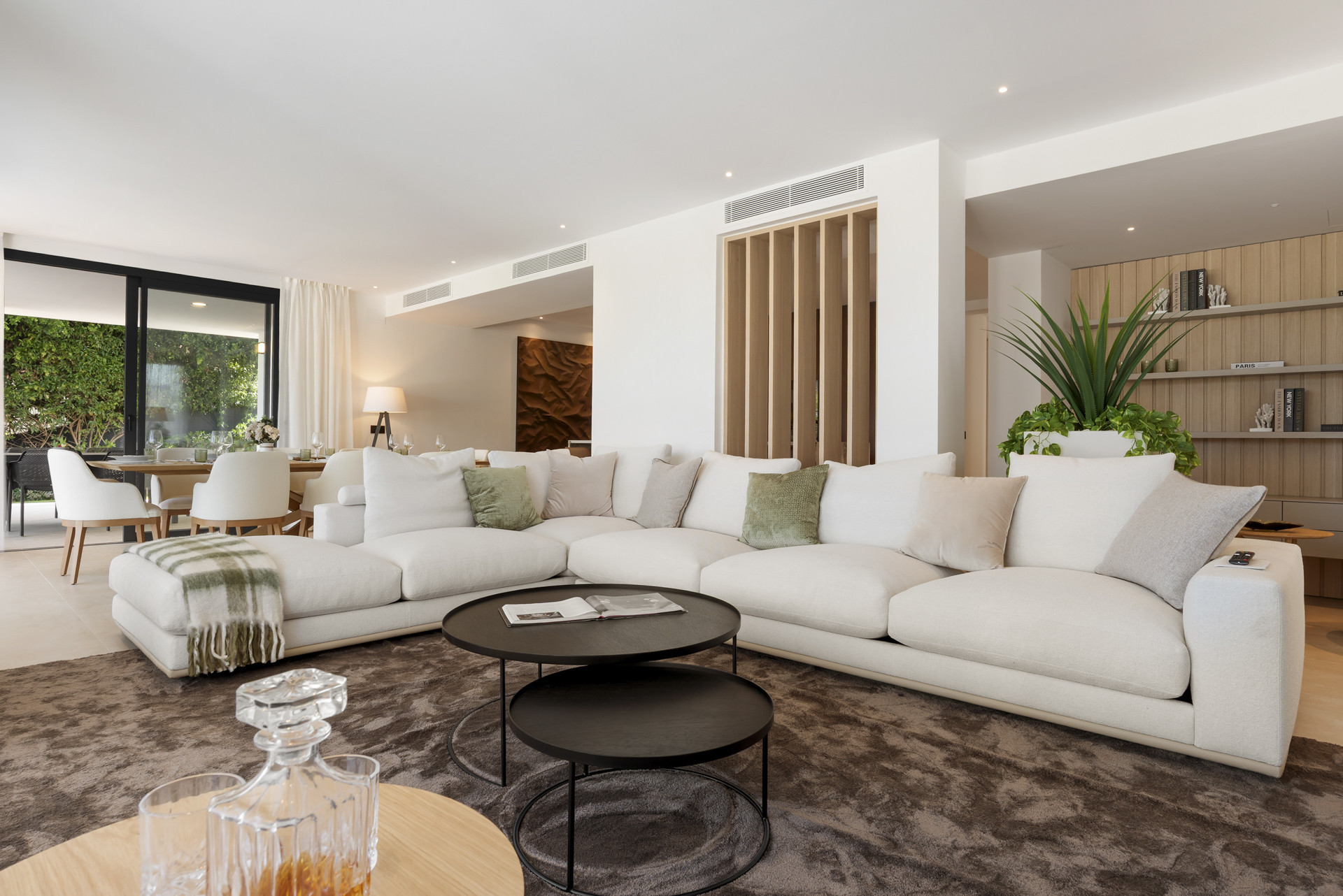  Image of Villa - 4 Bedrooms - 4 Bathrooms for sale in Malaga-San Pedro de Alcantara-Spain, Image 7