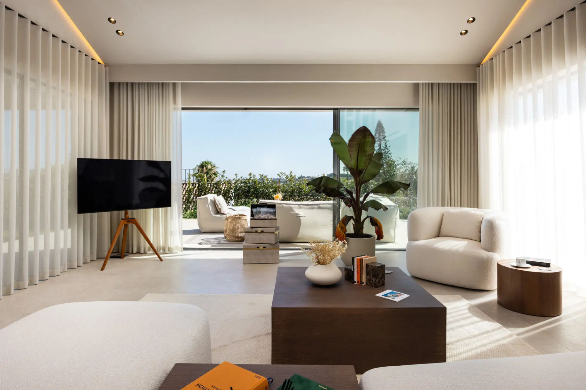  Image of Villa - 5 Bedrooms - 6 Bathrooms for sale in Malaga-Marbella-Spain, Image 17