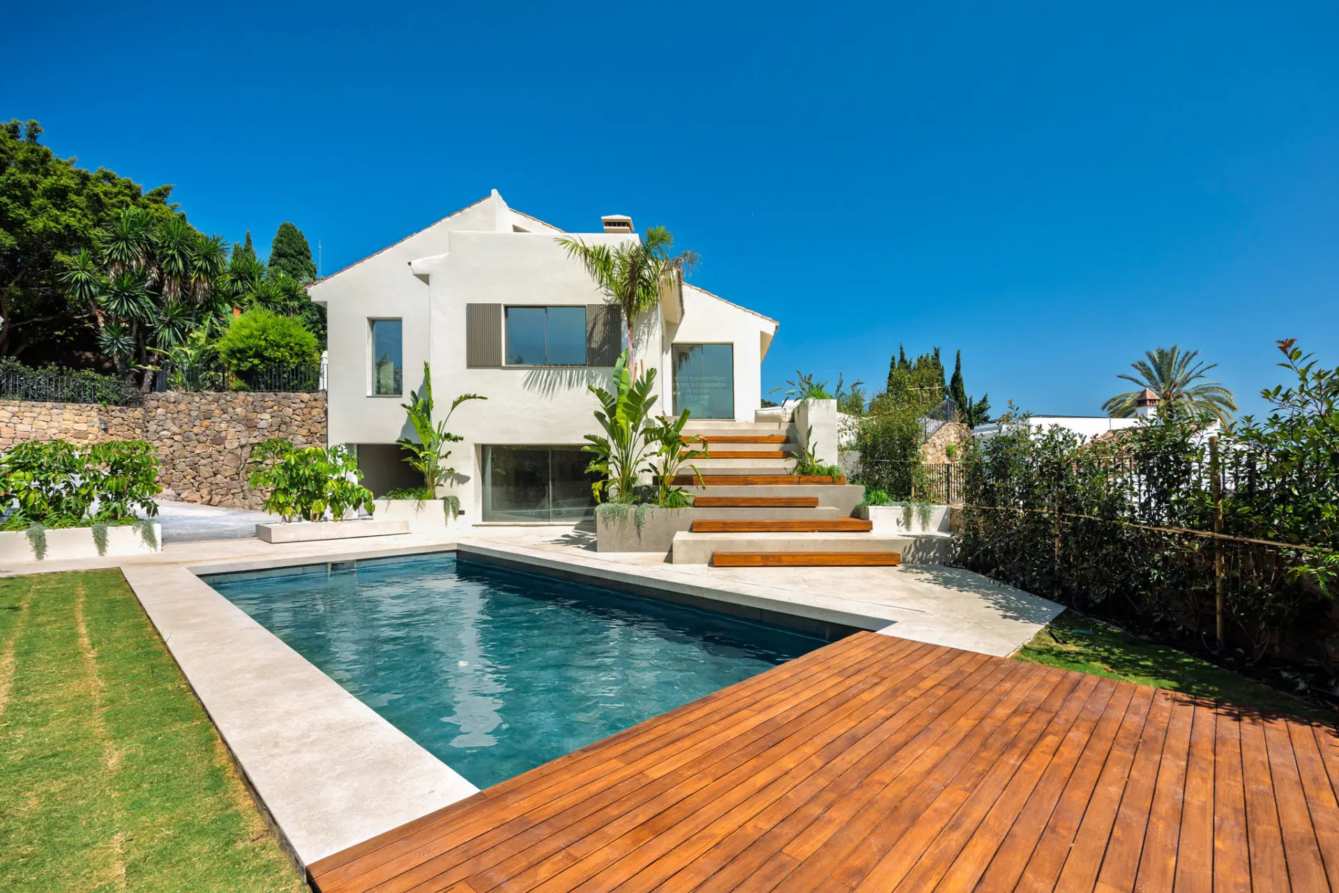 Image of Villa - 5 Bedrooms - 6 Bathrooms for Sale in Malaga-Marbella-Spain, Image 1