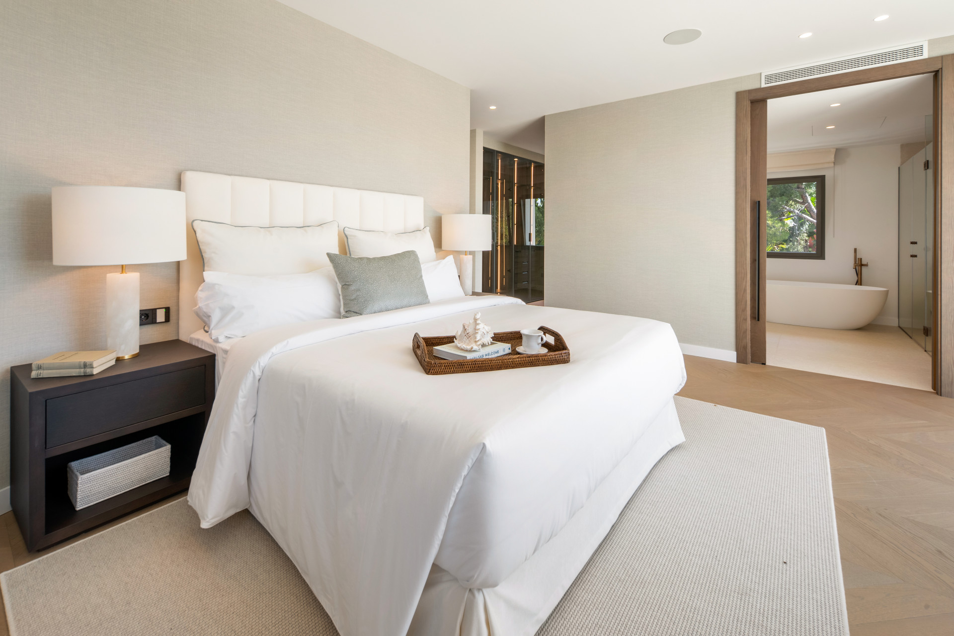 Image of Villa - 6 Bedrooms - 6 Bathrooms for sale in Malaga-Benahavis-Spain, Image 11