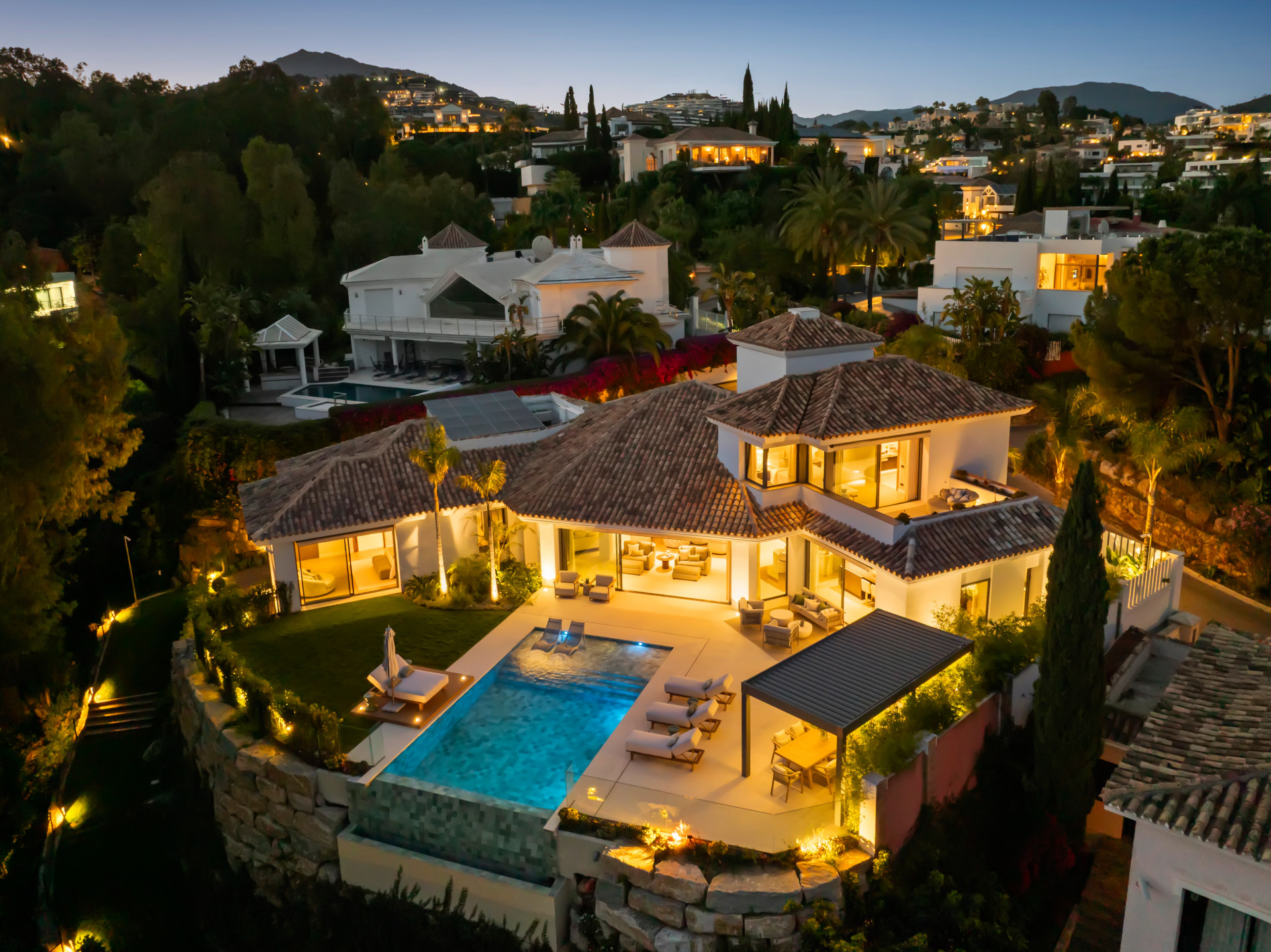  Image of Villa - 6 Bedrooms - 6 Bathrooms for sale in Malaga-Benahavis-Spain, Image 38