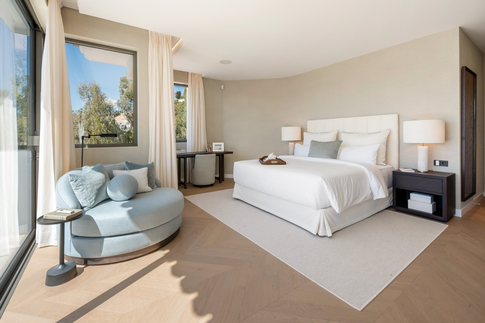  Image of Villa - 6 Bedrooms - 6 Bathrooms for sale in Malaga-Benahavis-Spain, Image 10