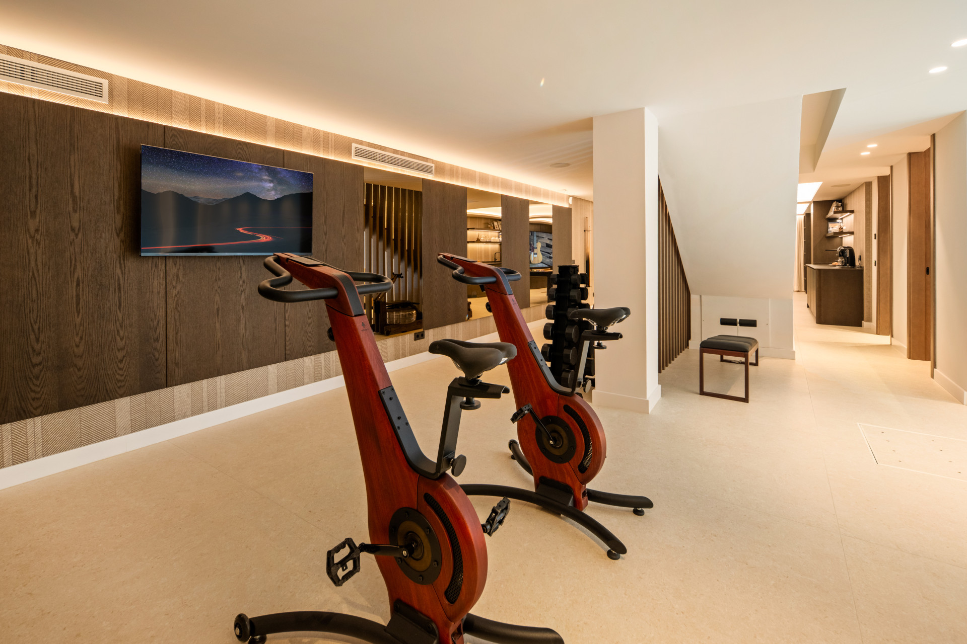  Image of Villa - 6 Bedrooms - 6 Bathrooms for sale in Malaga-Benahavis-Spain, Image 24