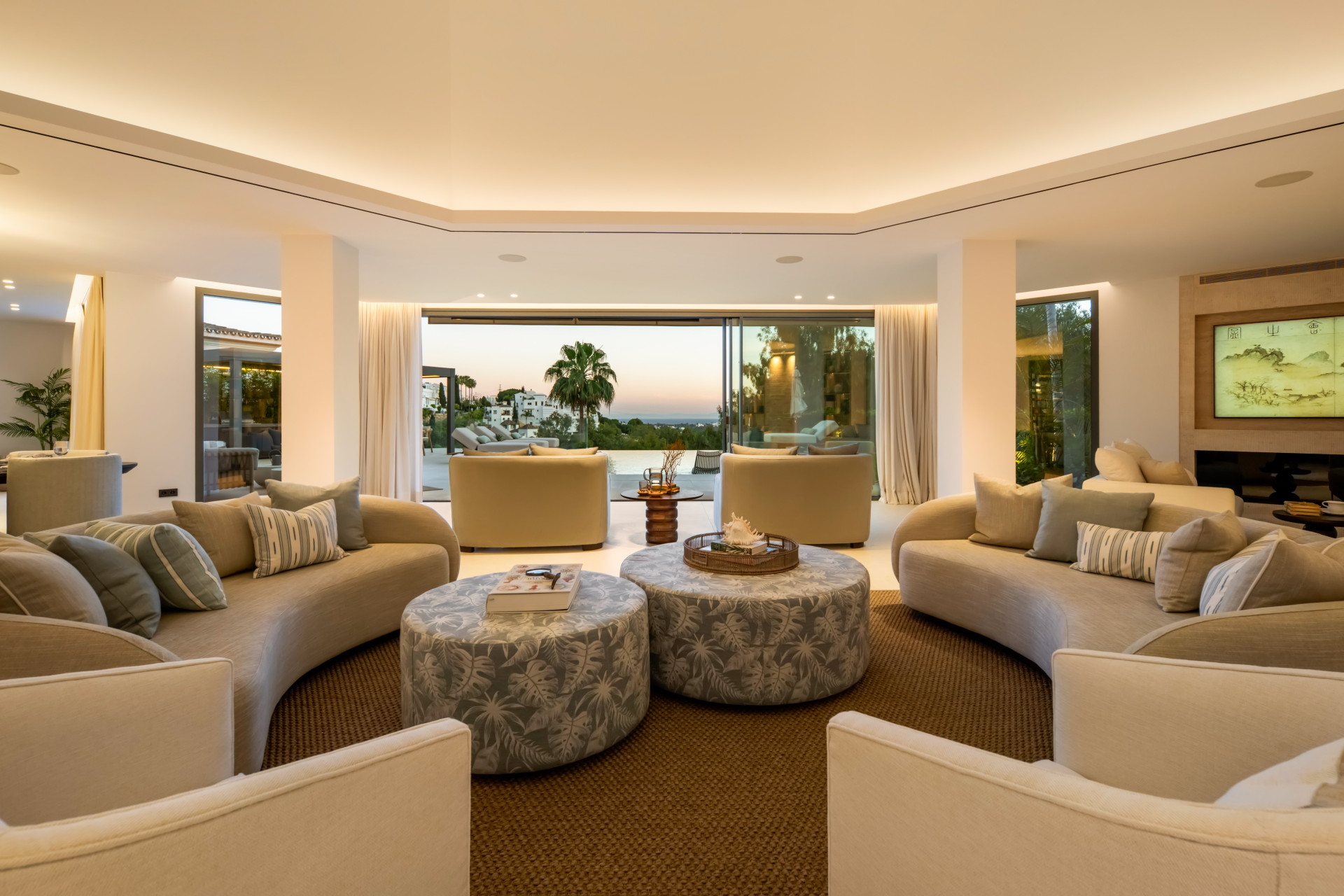  Image of Villa - 6 Bedrooms - 6 Bathrooms for sale in Malaga-Benahavis-Spain, Image 30