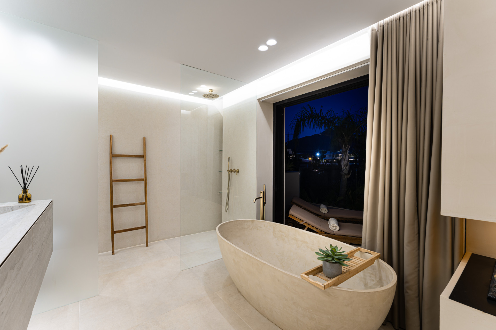  Image of Villa - 5 Bedrooms - 4 Bathrooms for sale in Malaga-Marbella-Spain, Image 26