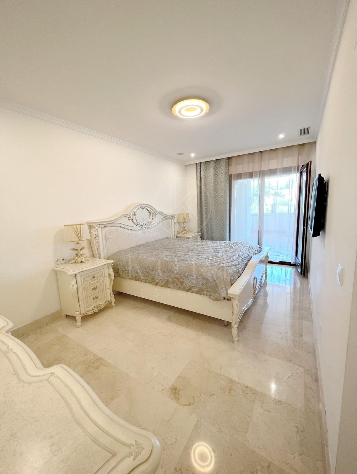 Apartment for sale in  Marbella