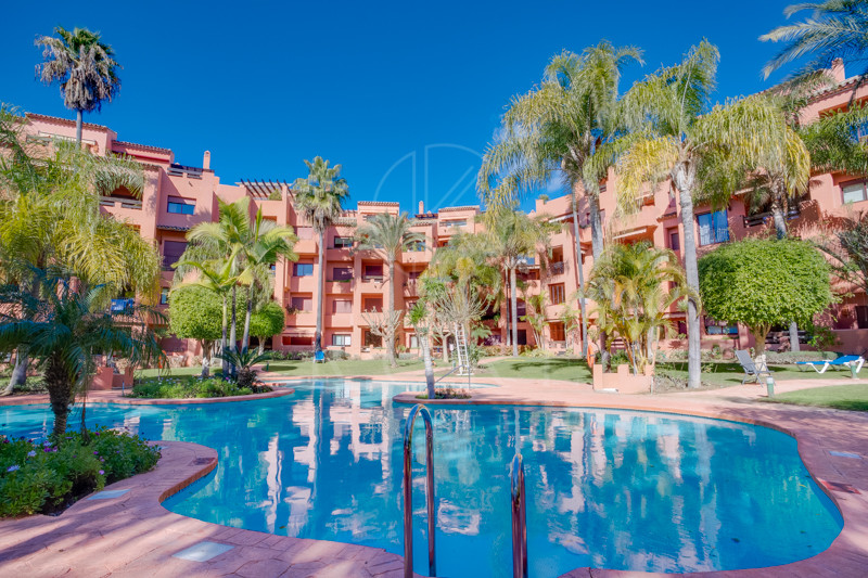 Precioso apartamento de dos dormitorios en la zona exclusiva de Alicate Playa, Las Chapas