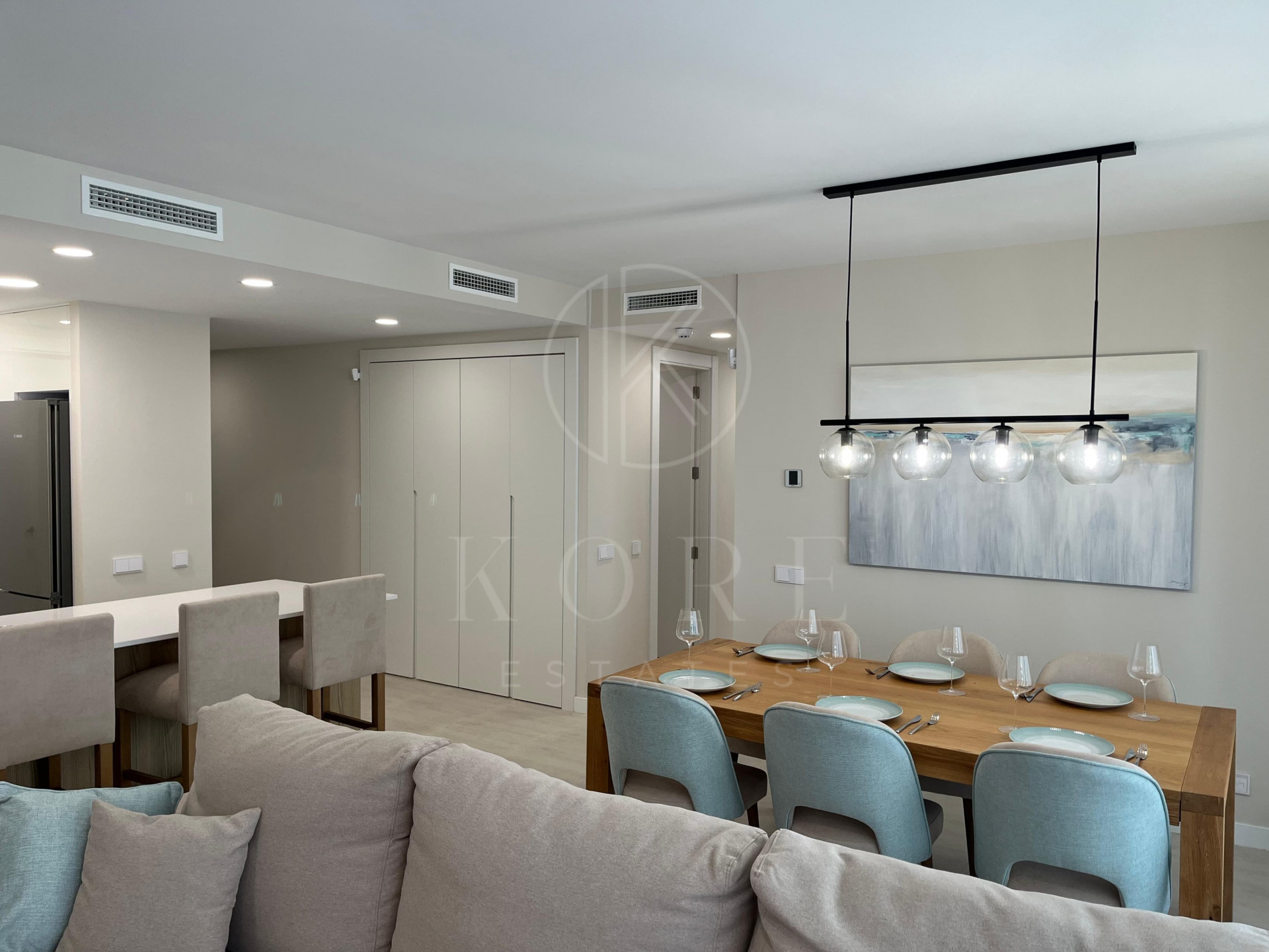 Apartamentos con cuatro dormitorios, jardín y terraza