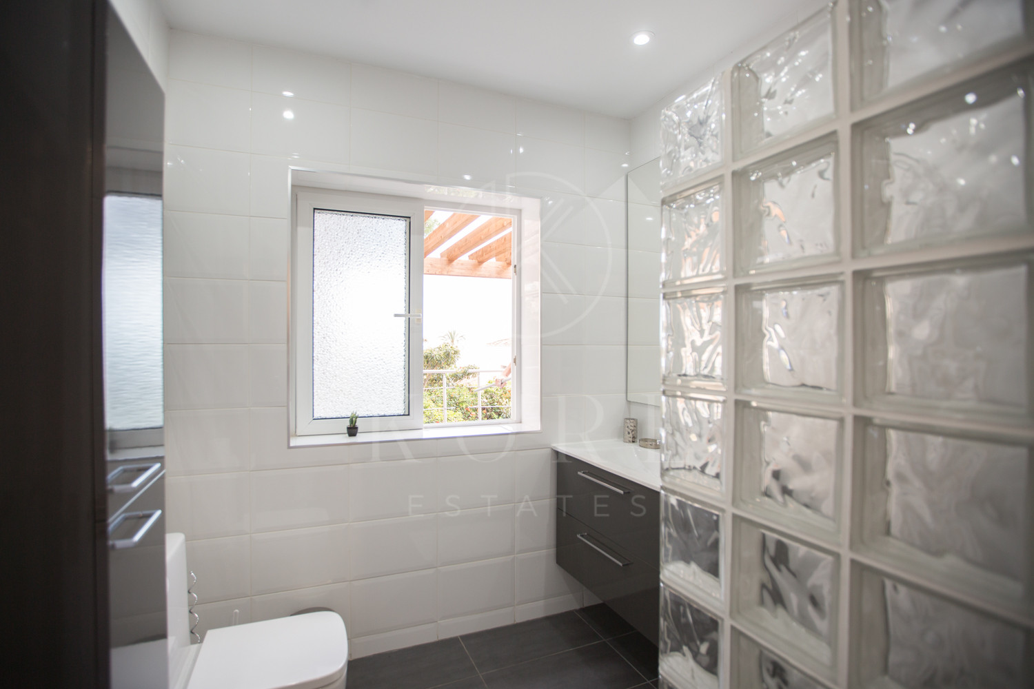 A pine and sea retreat in Las Chapas, Marbella