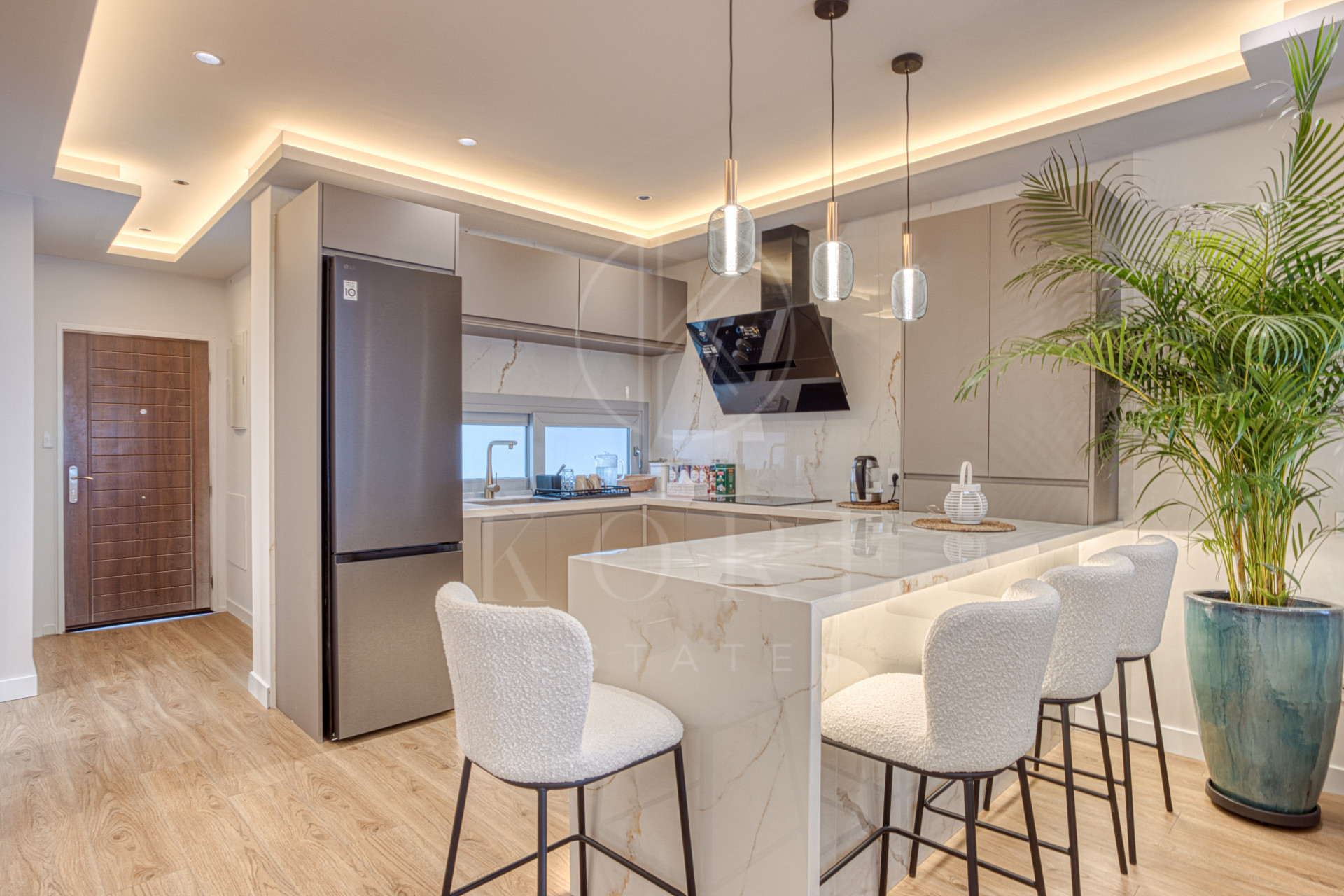 Fantástico ático dúplex orientado al este con solárium y impresionantes vistas al atardecer en La Cala Golf Resort, Mijas Costa