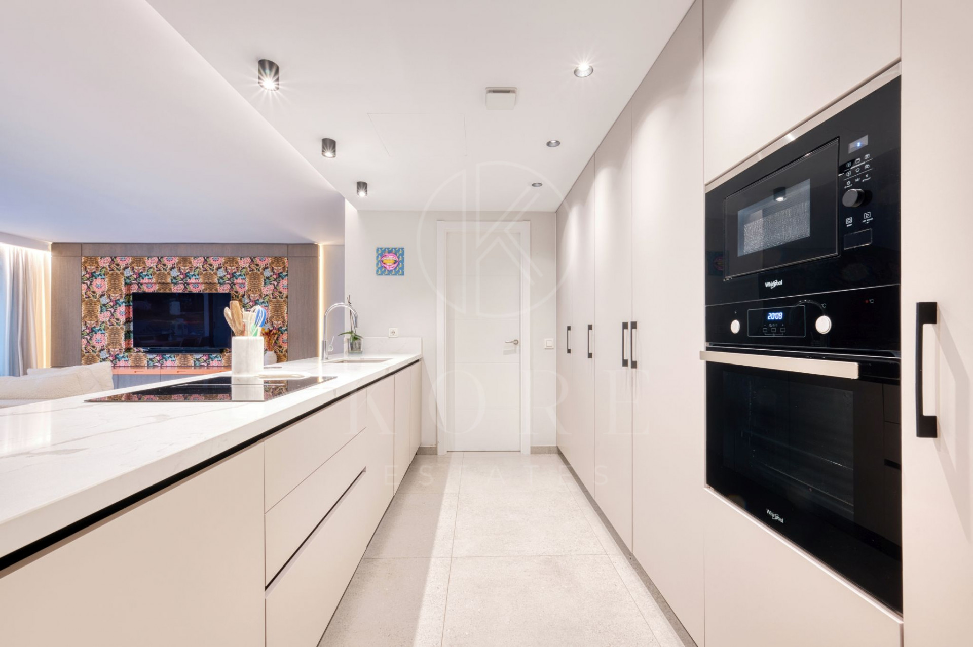 Exclusive Penthouse with 150 m² Private Solarium in the Heart of San Pedro de Alcántara