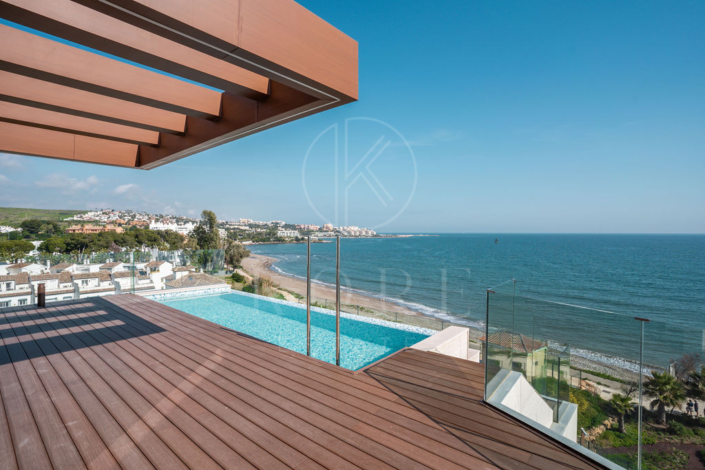 Luxury Beachfront Duplex Penthouse at The Sapphire, Estepona