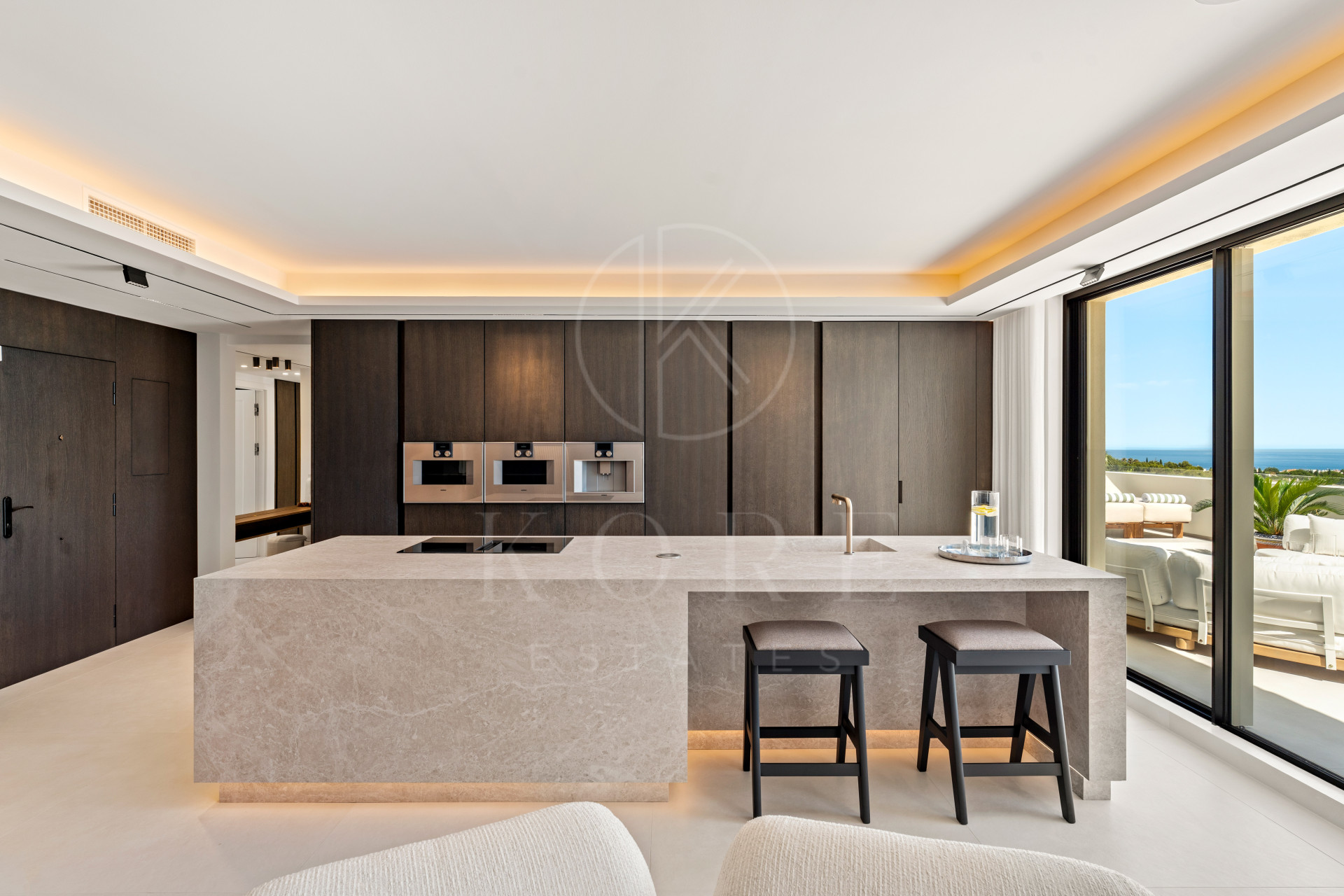 Renovated Luxury Penthouse with Panoramic Sea Views in Sierra Blanca