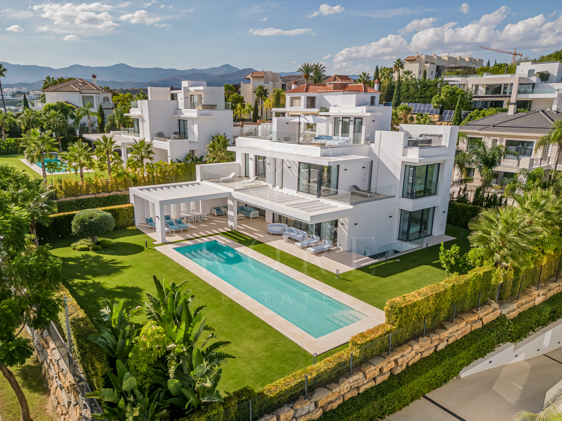 FLAMINGOS 26, CONTEMPORARY VILLA IN LOS FLAMINGOS, BENAHAVIS