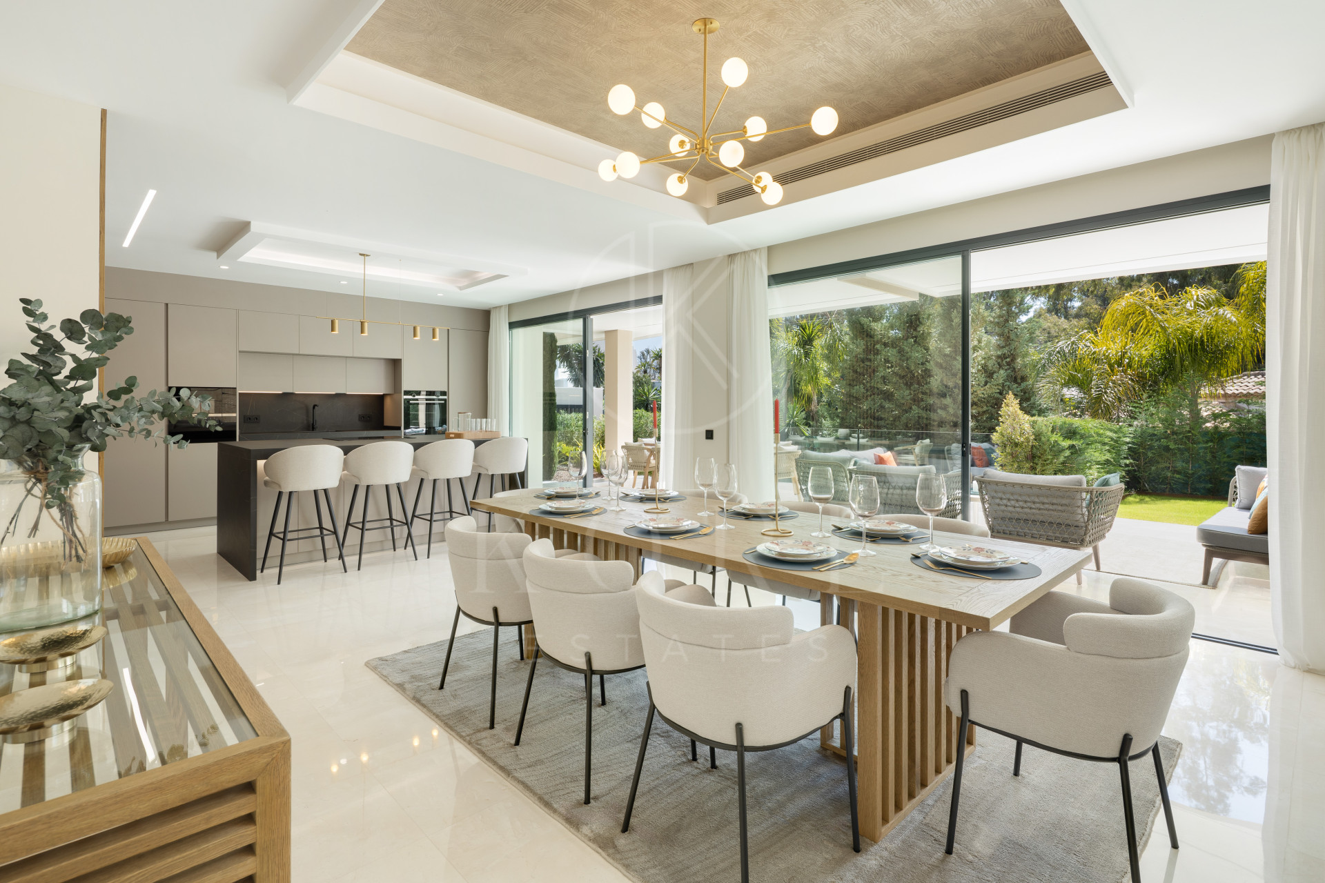 Impressive New-Build Villa with Rooftop Solarium in La Cerquilla
