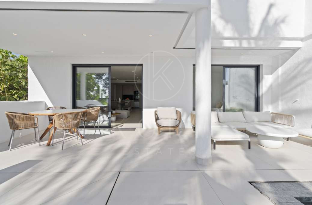 Ansamblu în El Paraiso, Estepona East