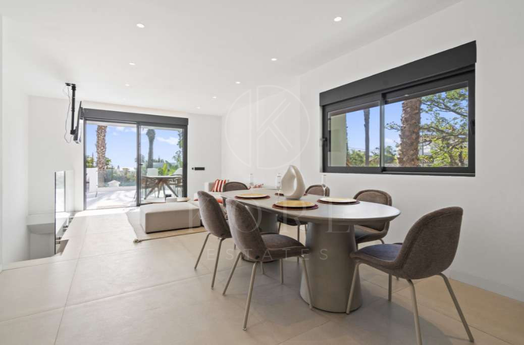 Ansamblu în El Paraiso, Estepona East