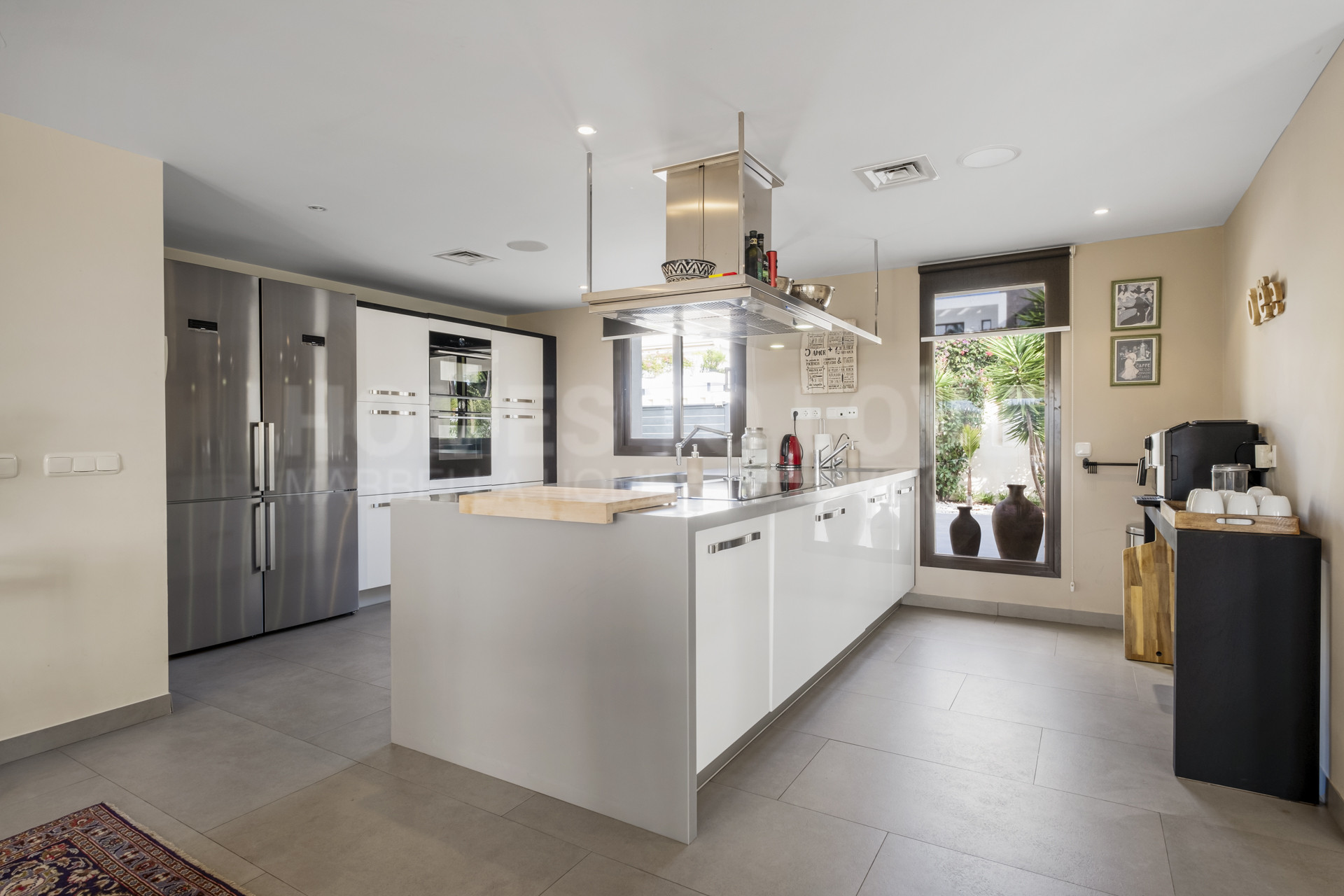 Villa à louer à court terme à Los Naranjos Golf, Nueva Andalucia