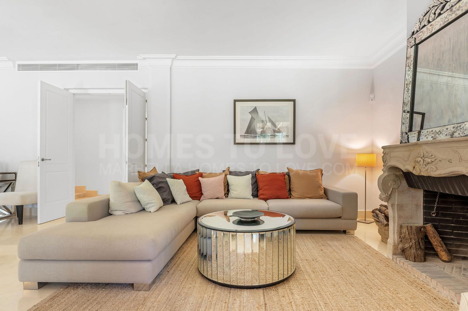 Elegante villa mediterránea de 4 dormitorios en Nagüeles, Milla de Oro de Marbella