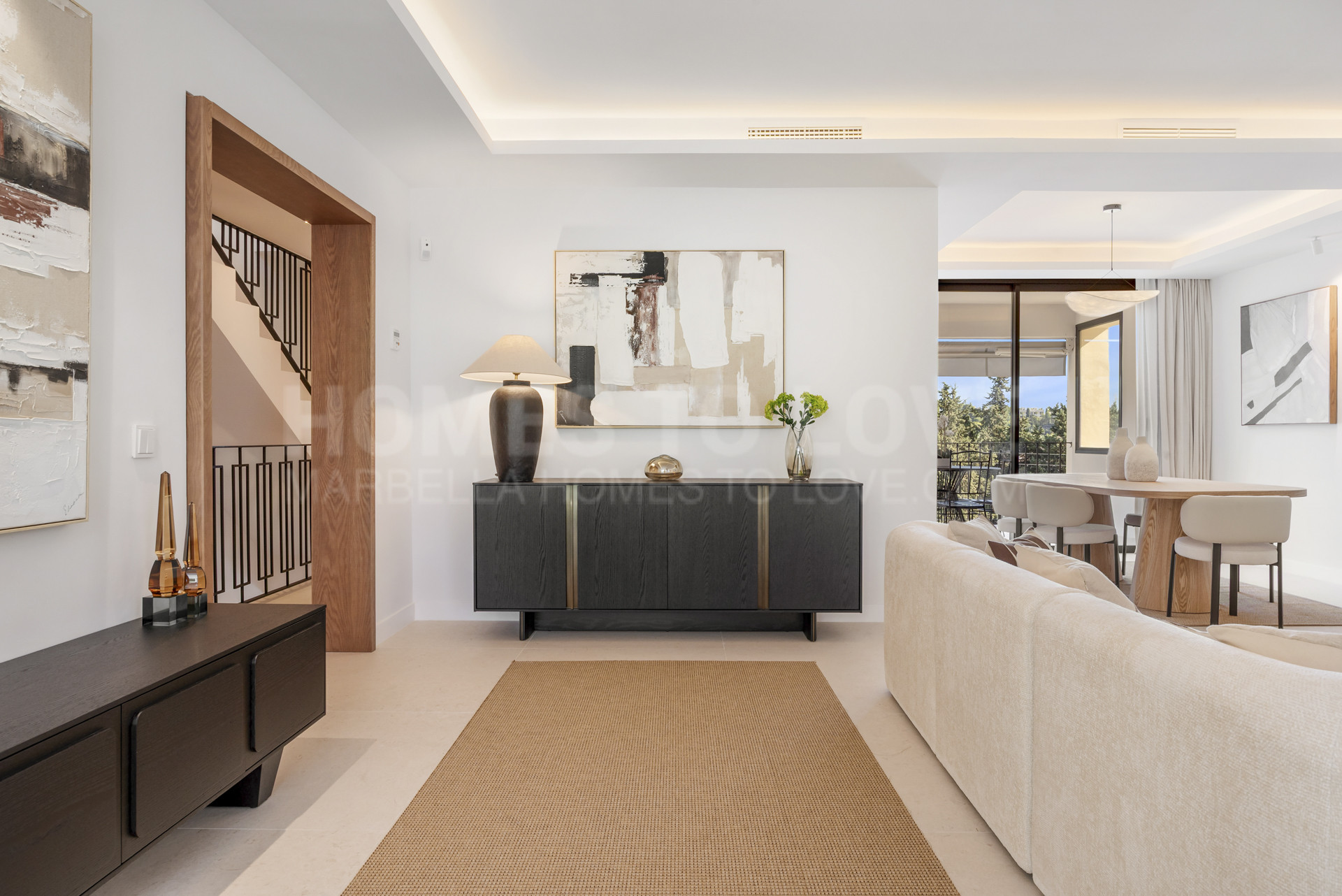 Таунхаус на продажу в Los Olivos, Новая Андалусия