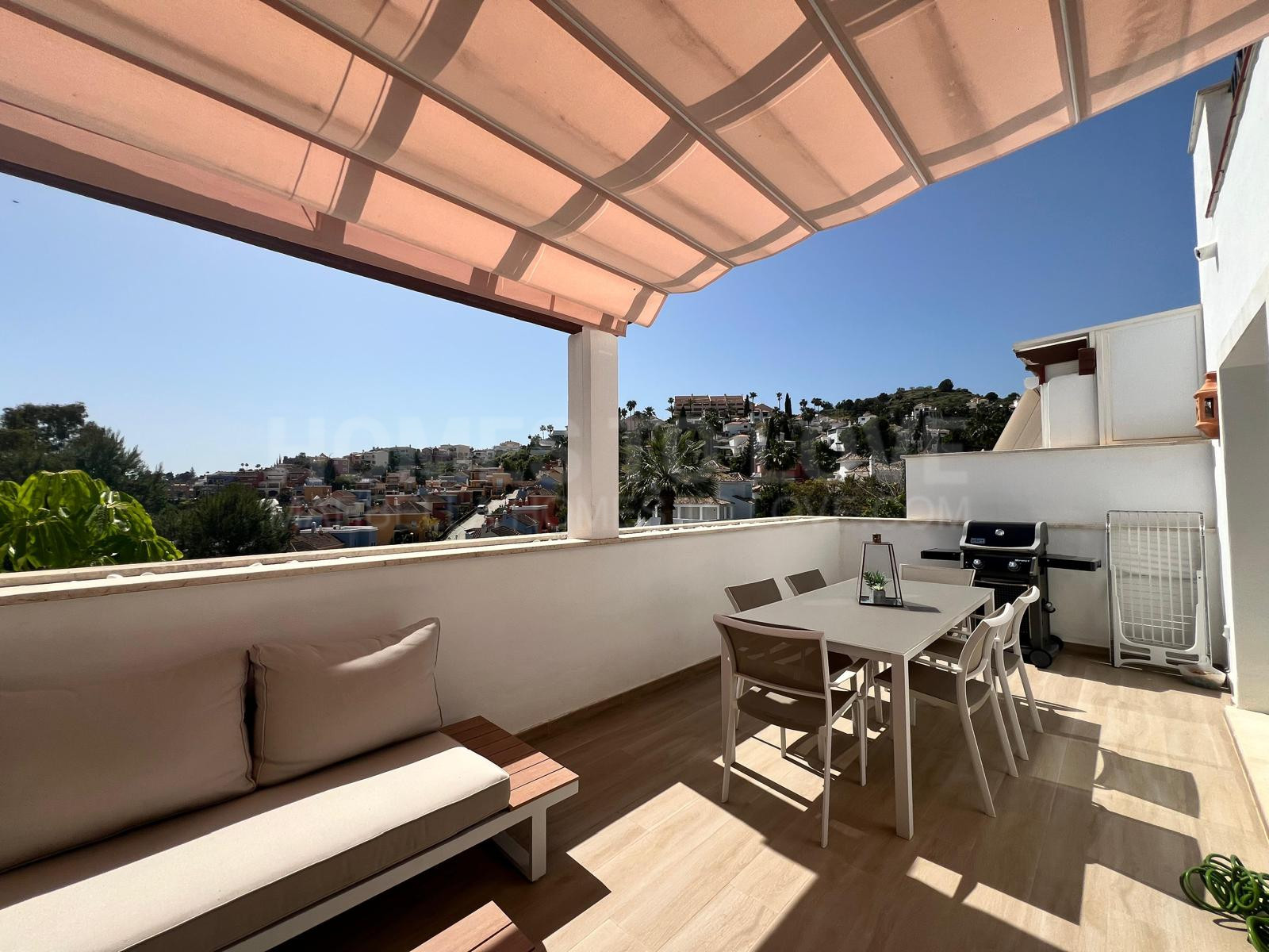 3-Bed Apartment, Aloha Royal