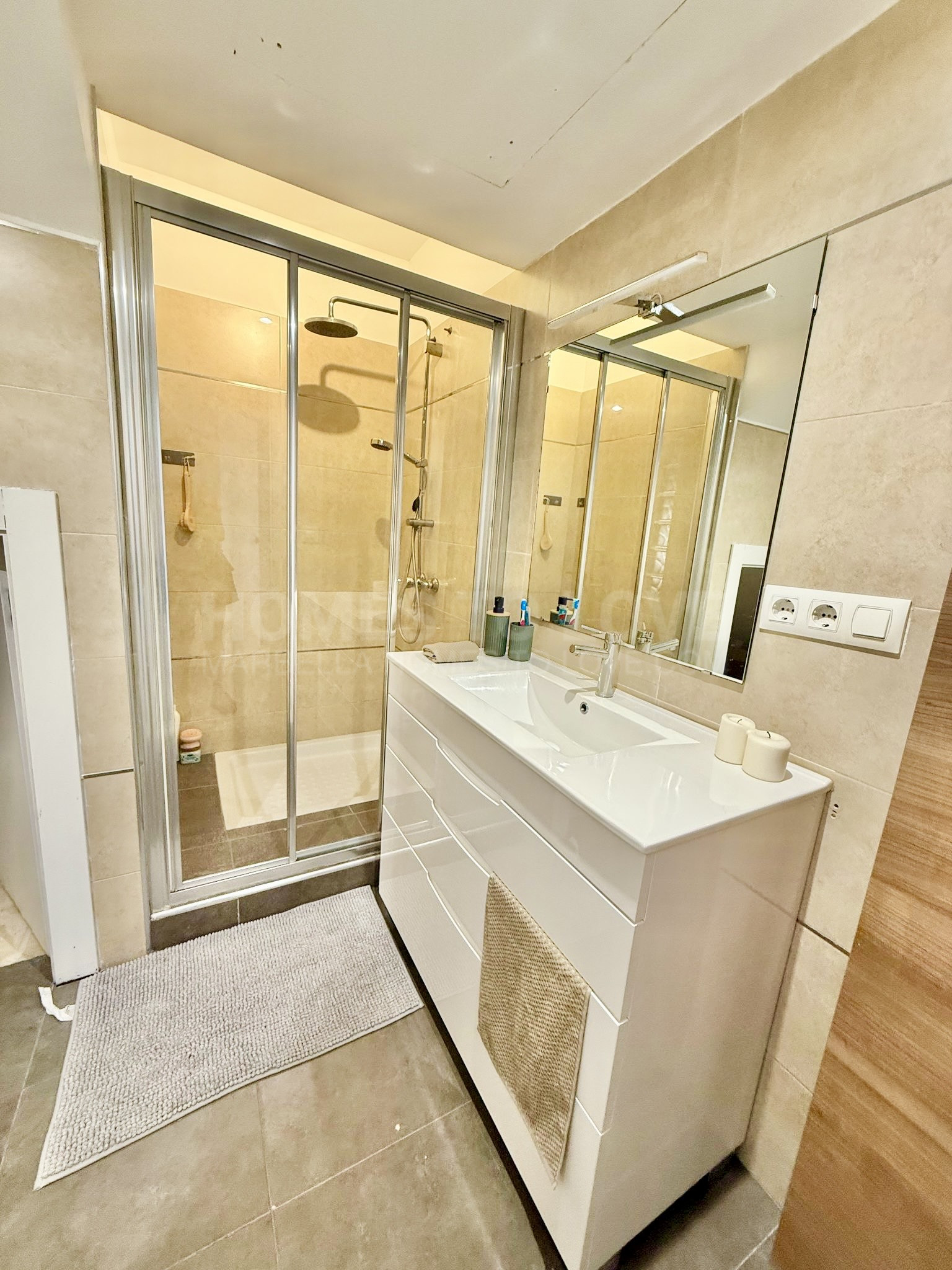Charming Ground Floor Apartment in the Heart of Pueblo Nuevo de Guadiaro