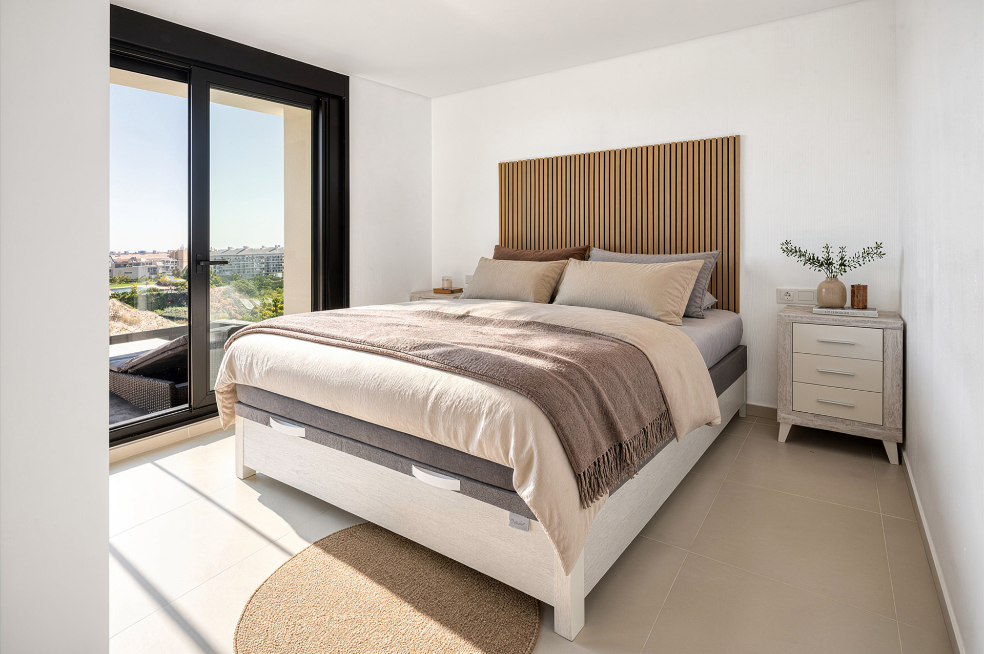 Modern two-bedroom apartment in Carvajal!
