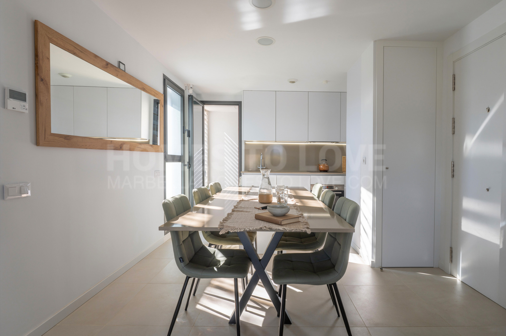 ¡Moderno apartamento de dos dormitorios en Carvajal!
