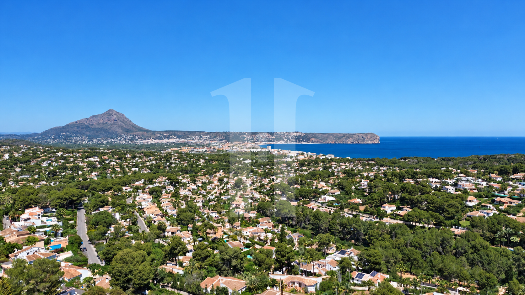 home in Jávea Plot for Sale in Jávea – 5,660 m² with Sea Views, Can Be Divided into Two Plots.
