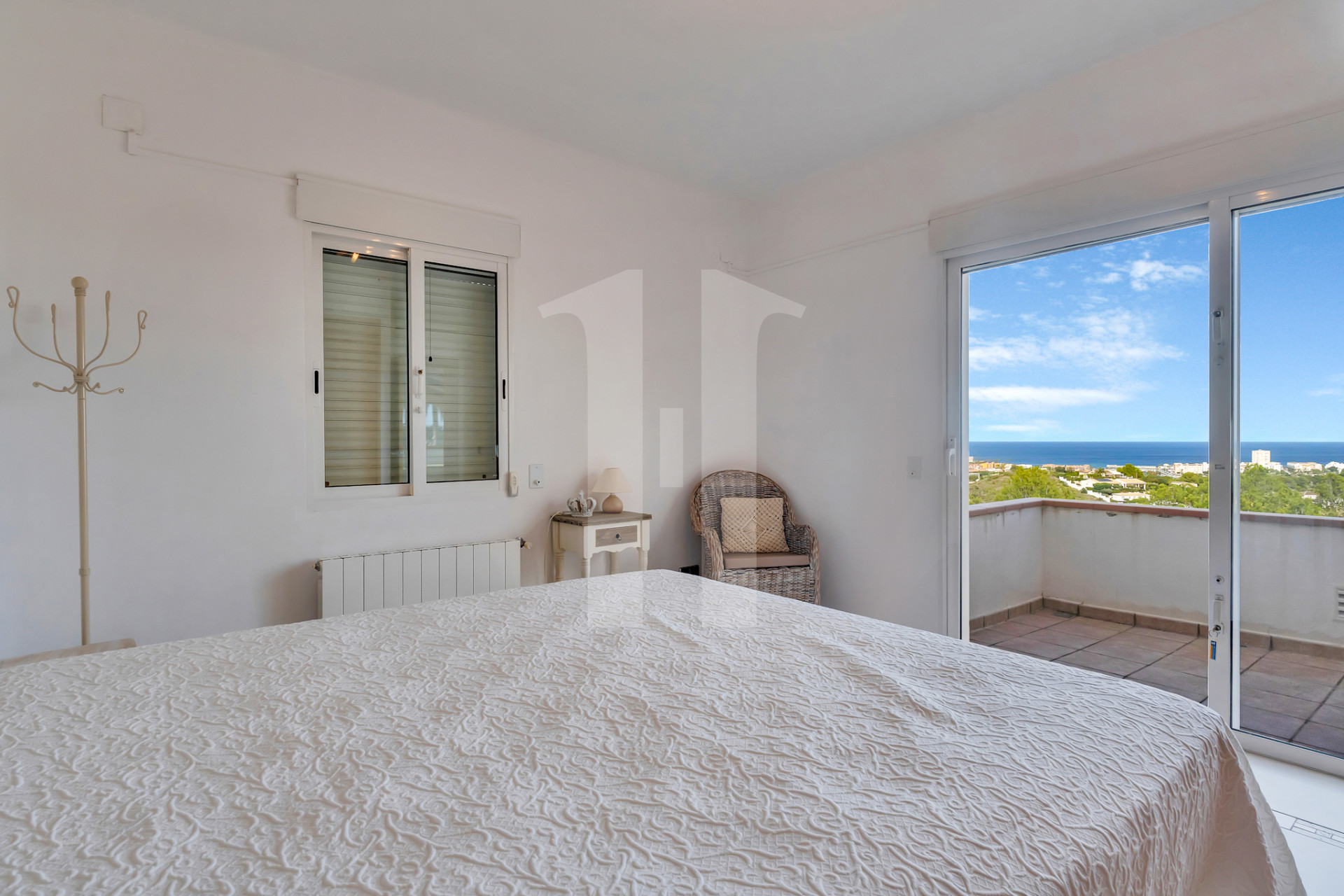 Villa de luxe avec vue imprenable sur la mer à Jávea près de la plage