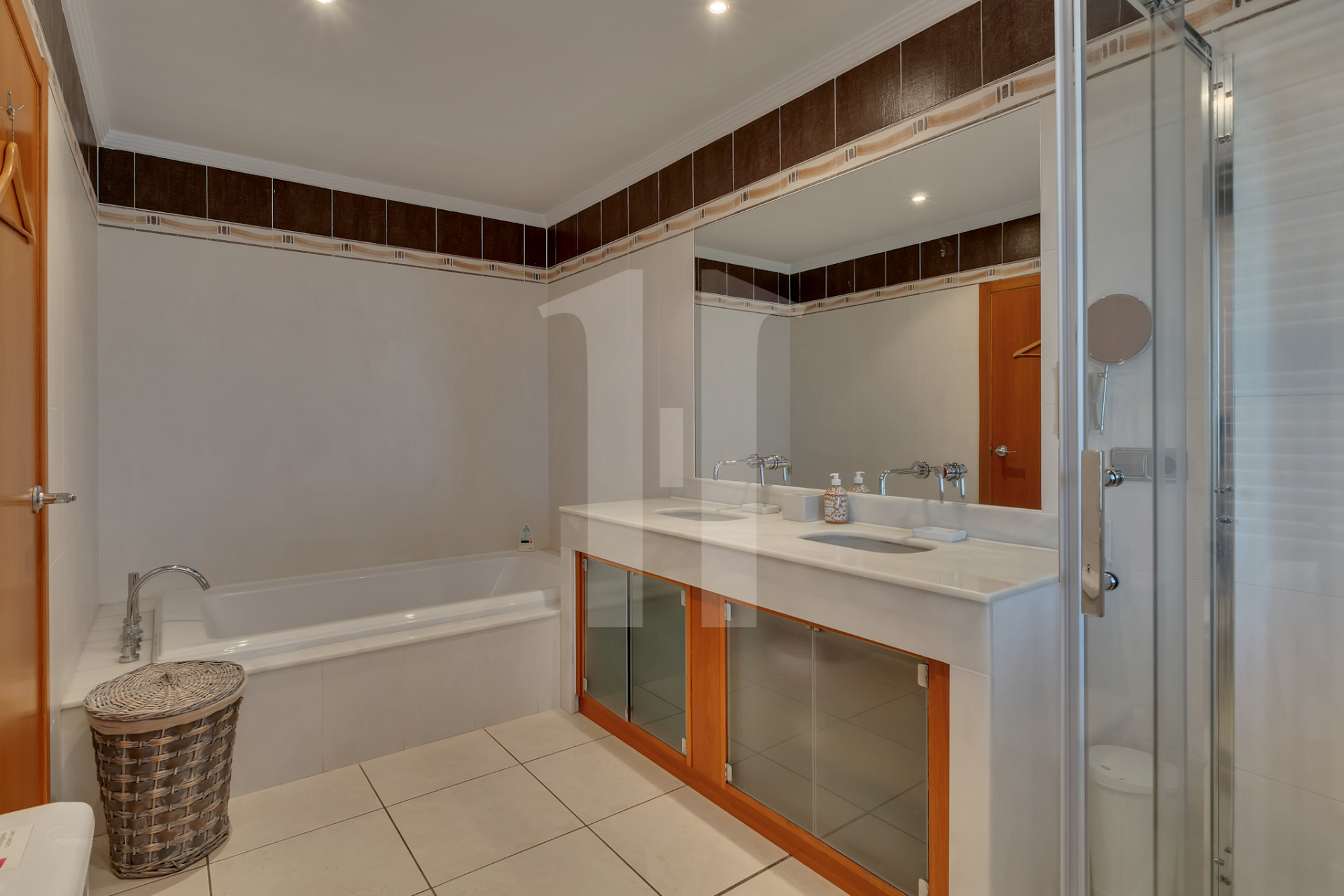 Villa de luxe avec vue imprenable sur la mer à Jávea près de la plage