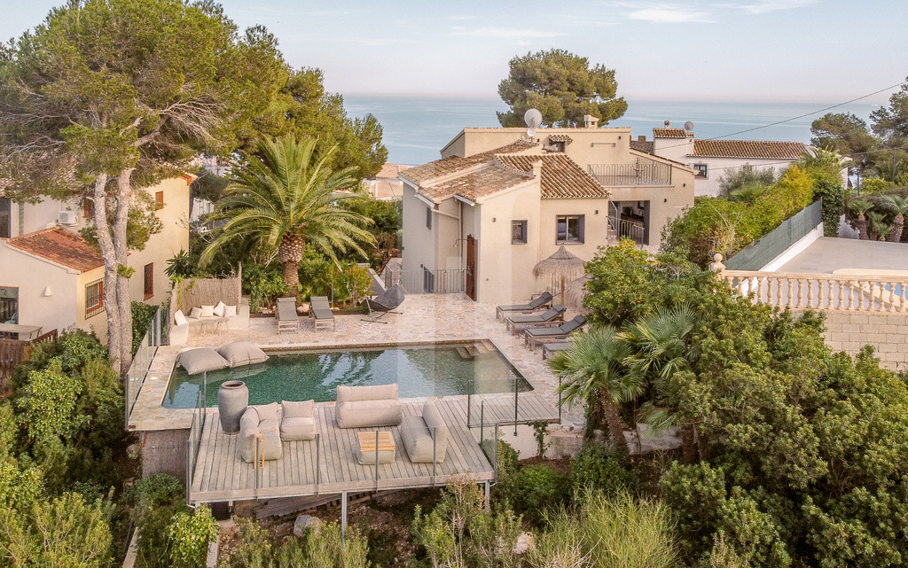 Villa EXCLUSIVE à vendre à Jávea, pleine de charme et avec vues de rêve