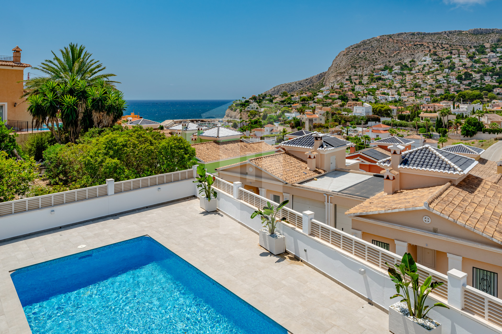 precios de las viviendas en Jávea Hermosa Villa en Venta en Calpe con Impresionantes Vistas al Mar