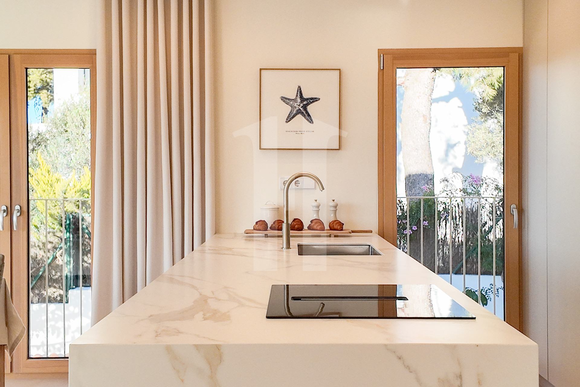 Luxury villa for sale in Jávea, newly renovated.