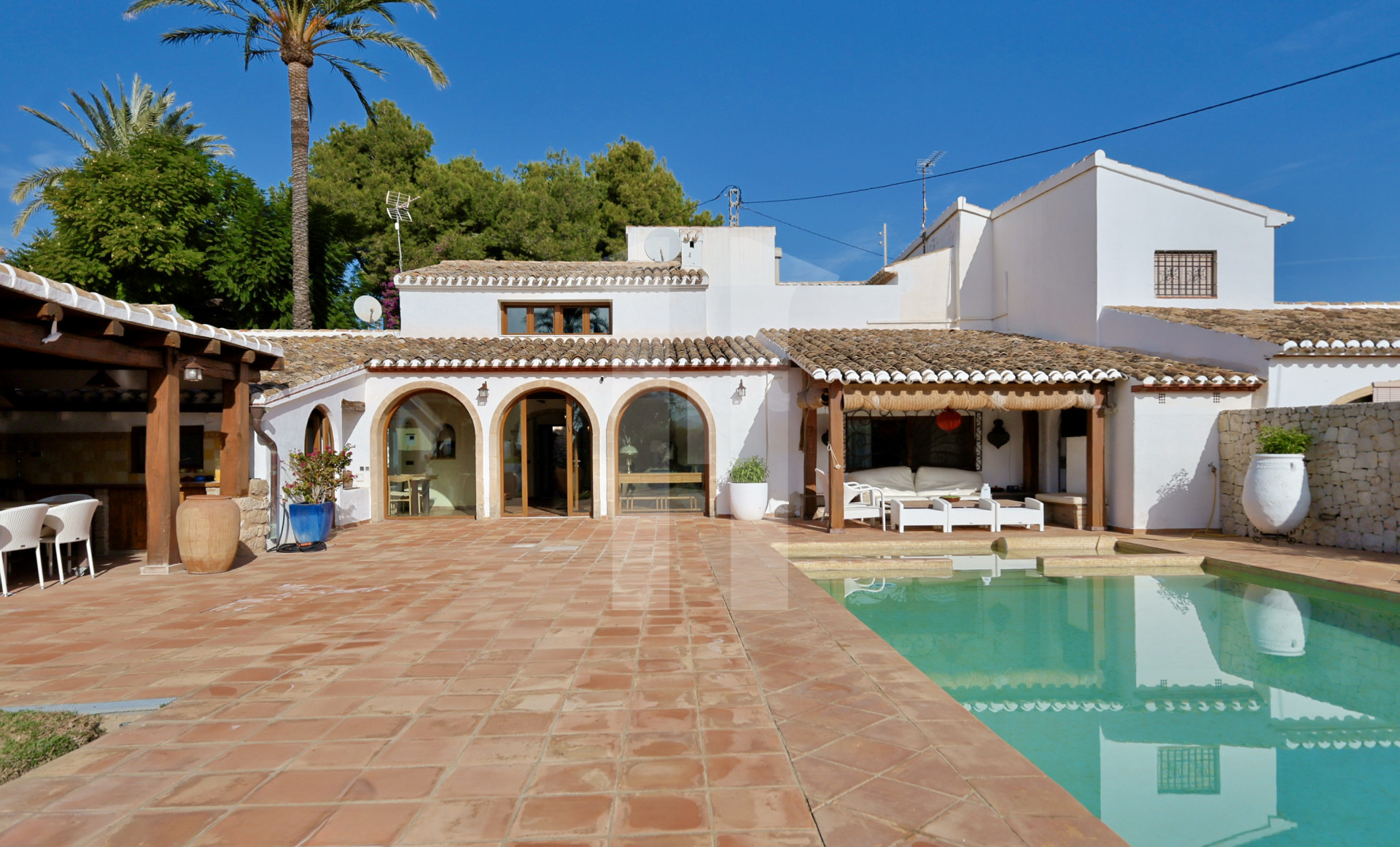 Mediterranean-style finca just steps from the heart of Jávea