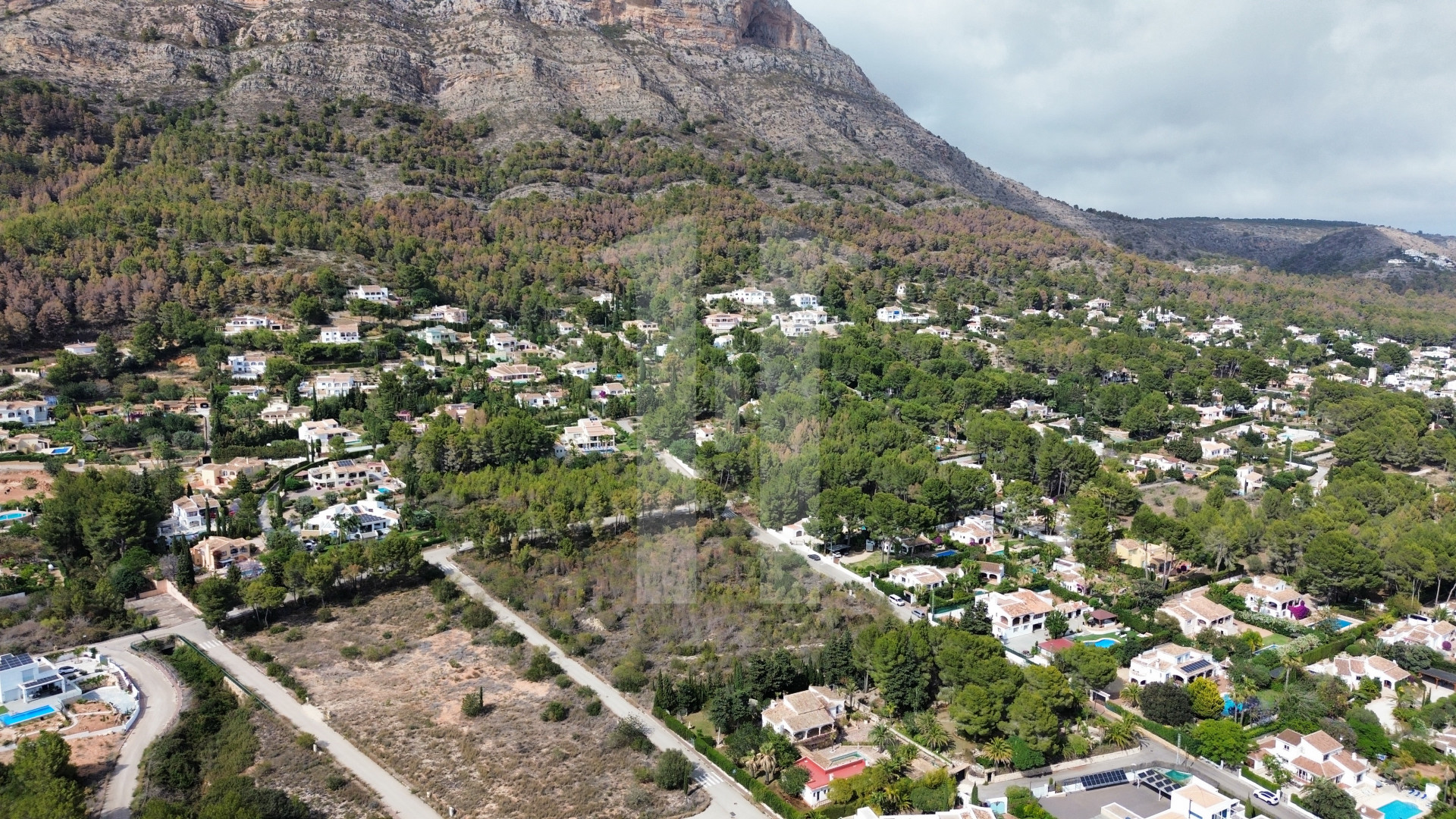alquilar en Jávea Venta de Parcela en la Zona del Montgó