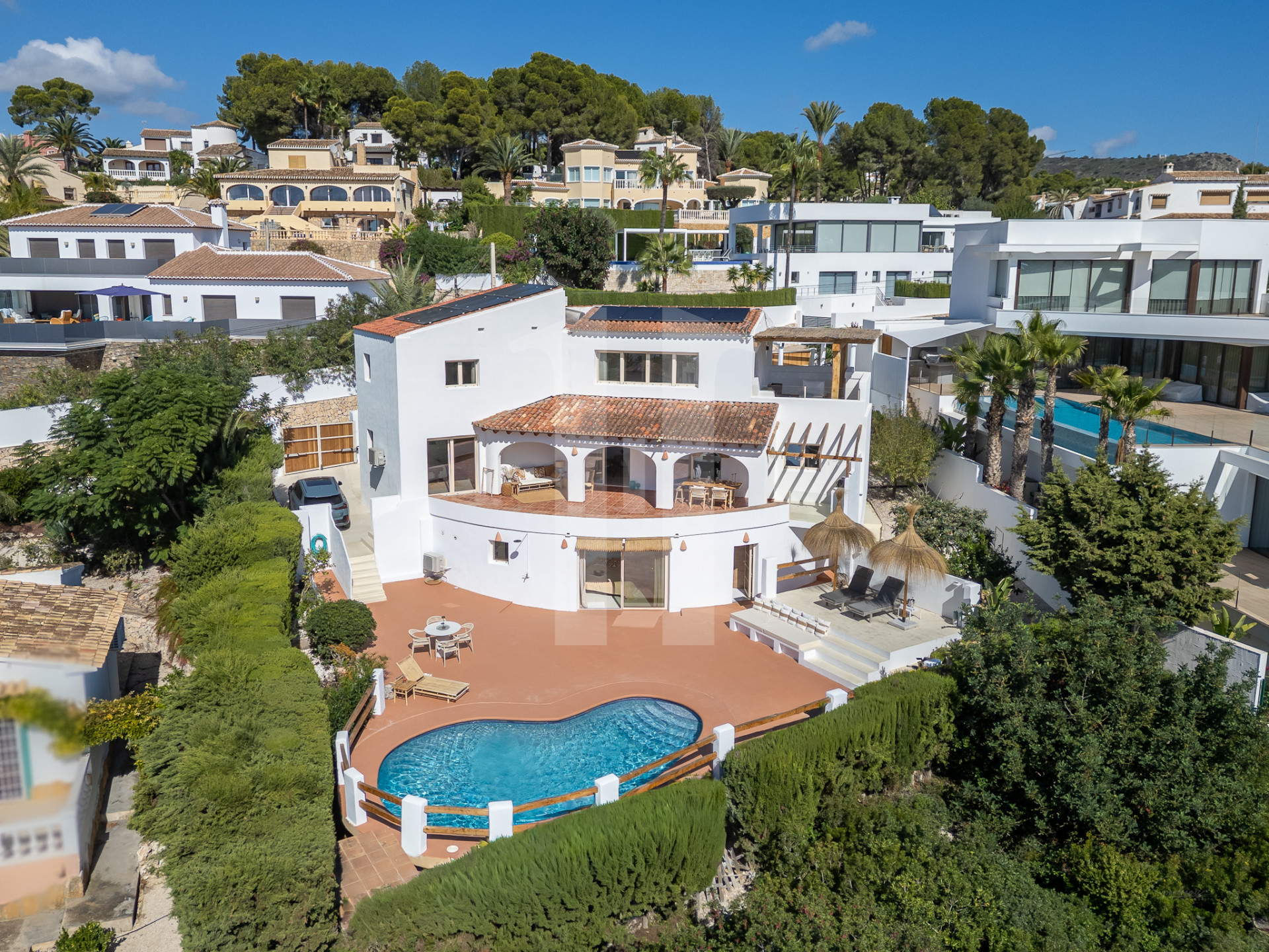 pensioen in Jávea Exclusieve Mediterrane Villa met Panoramisch Zeezicht op een Toplocatie