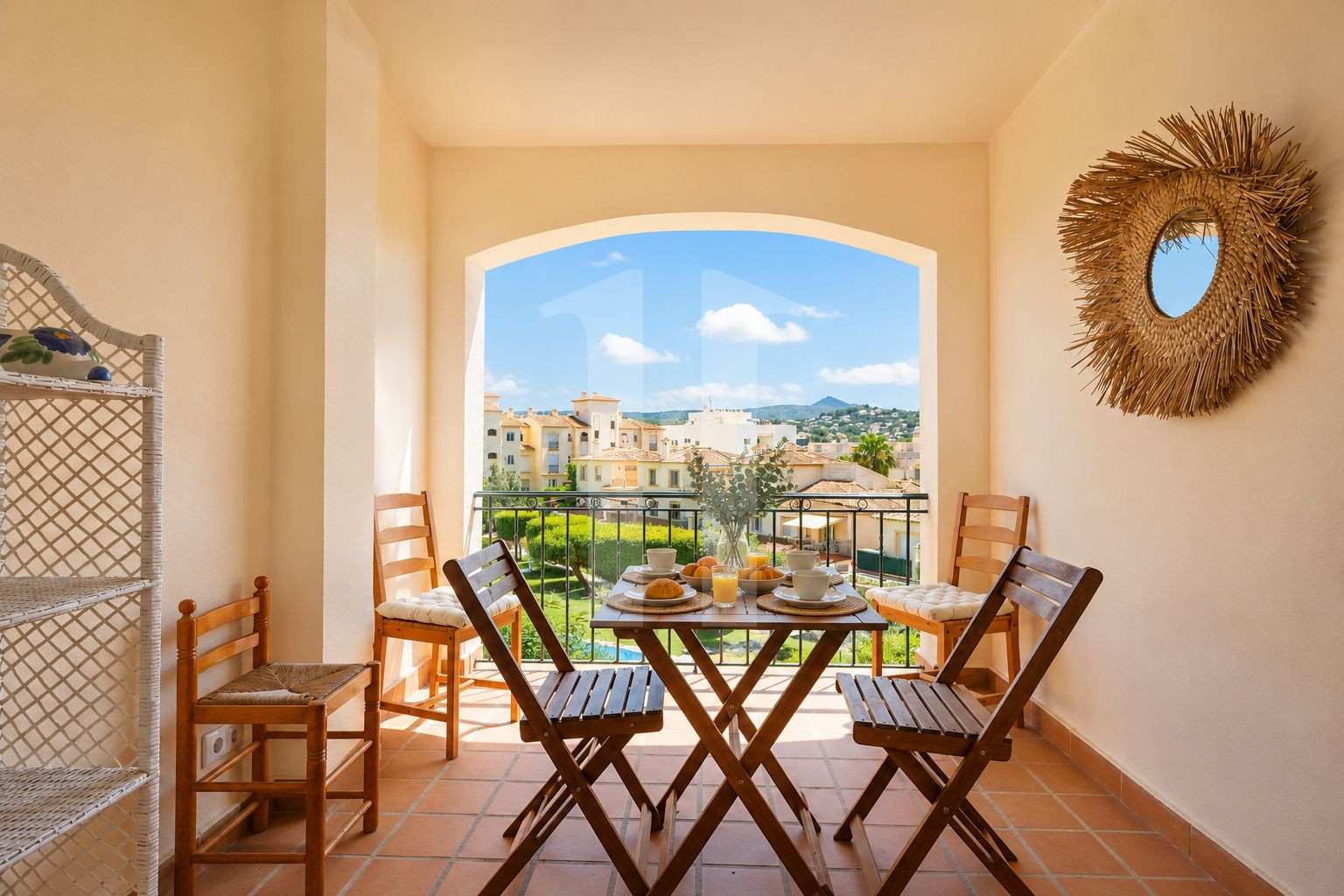 Costa Blanca vie permanente Vivez à Deux Pas de la Mer : Appartement de 2 Chambres avec Piscine et Parking