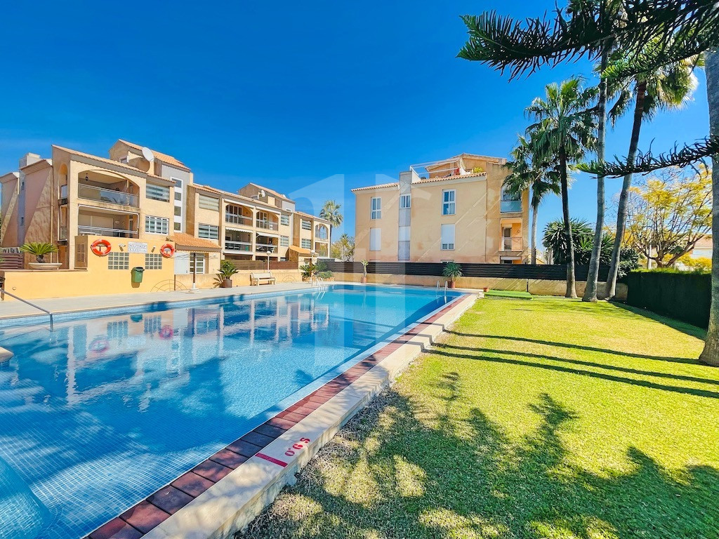 Apartamentos y Pisos en venta en Javea
