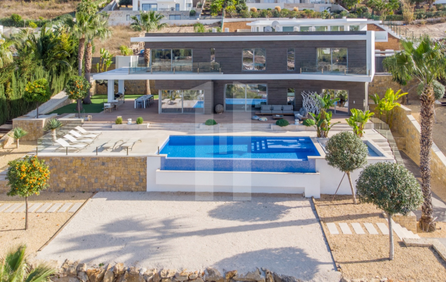 Indrukwekkende villa te koop in Jávea met panoramisch uitzicht