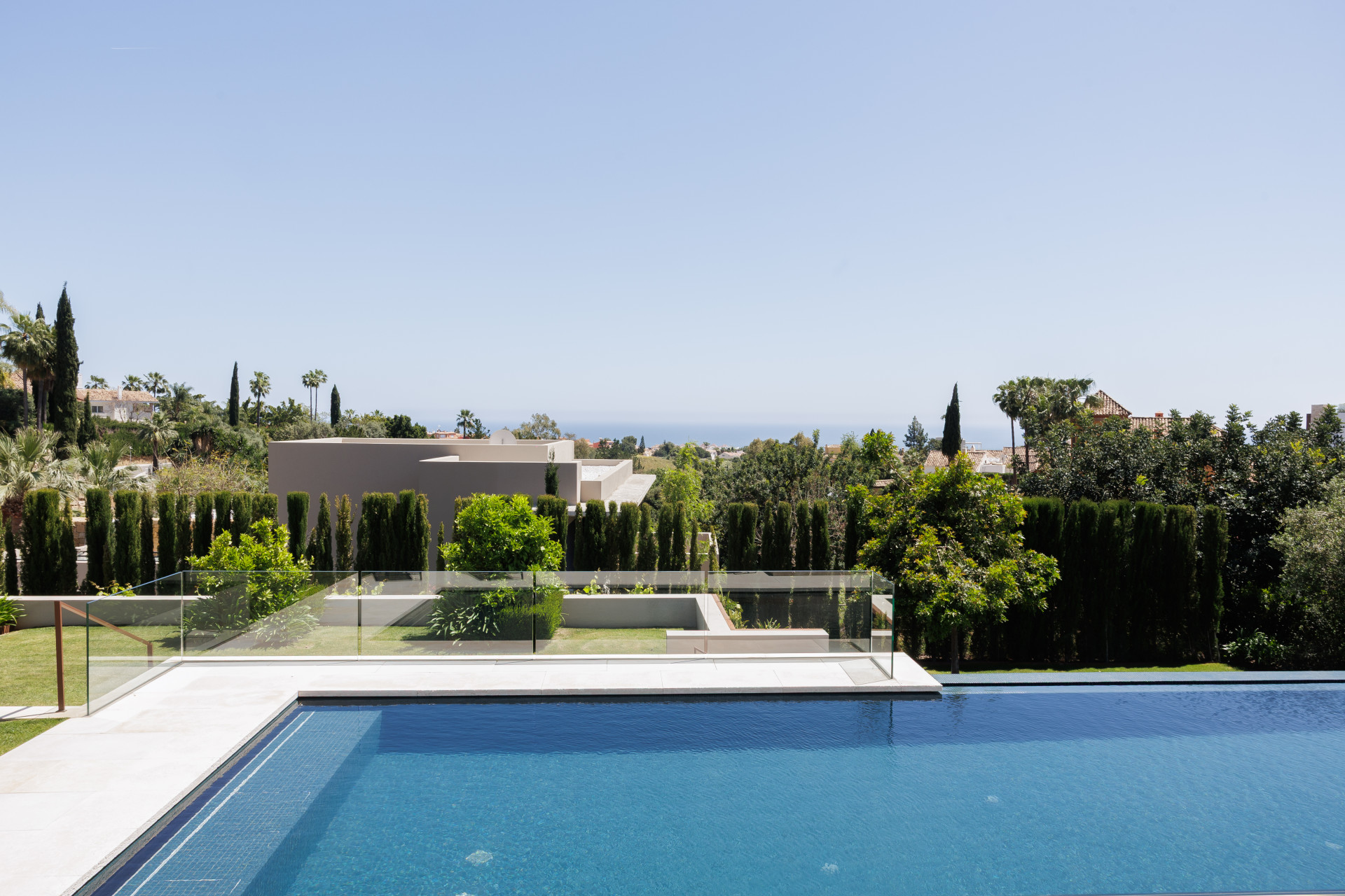 Exclusive Contemporary Villa with Sea Views in Cascada de Camoján