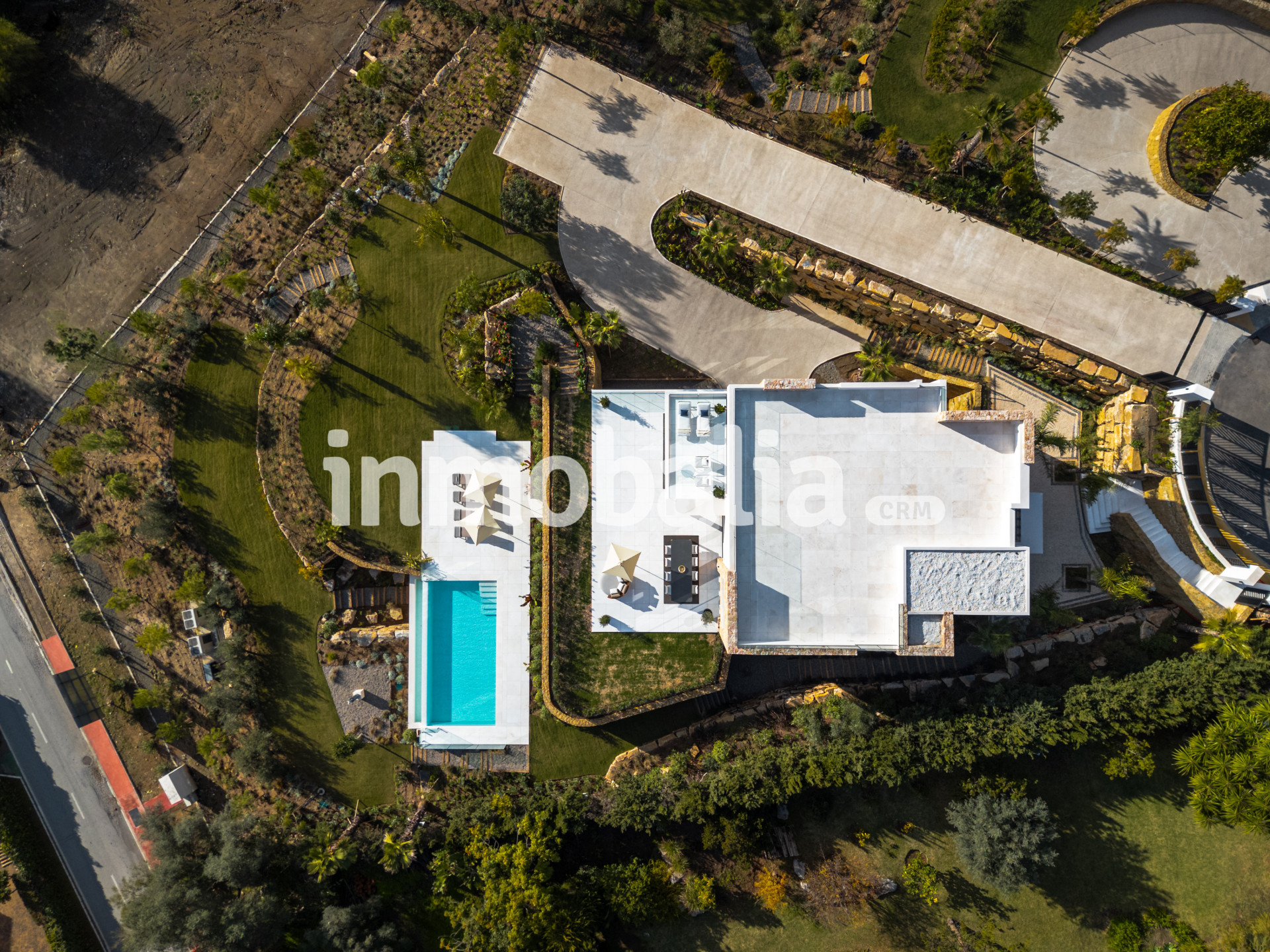 Villa Harmony, Exclusive Villa with Andalusian Charm in Marbella Hill Club