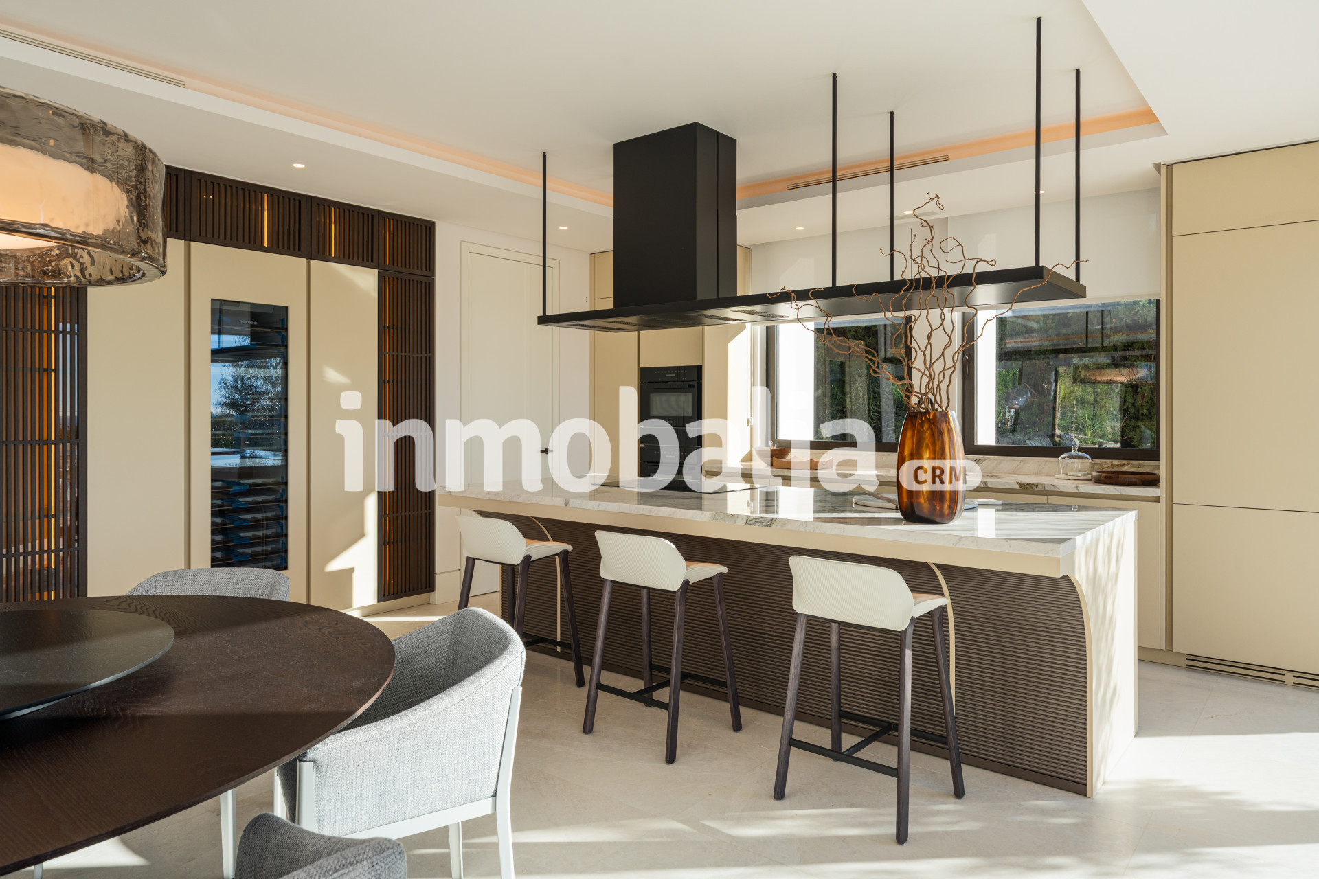 Villa Harmony, Exclusive Villa with Andalusian Charm in Marbella Hill Club