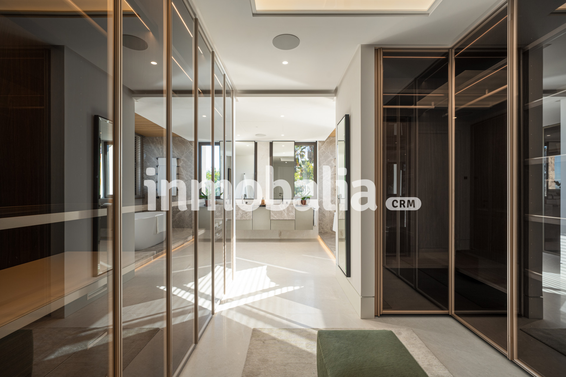 Villa Harmony, Exclusive Villa with Andalusian Charm in Marbella Hill Club